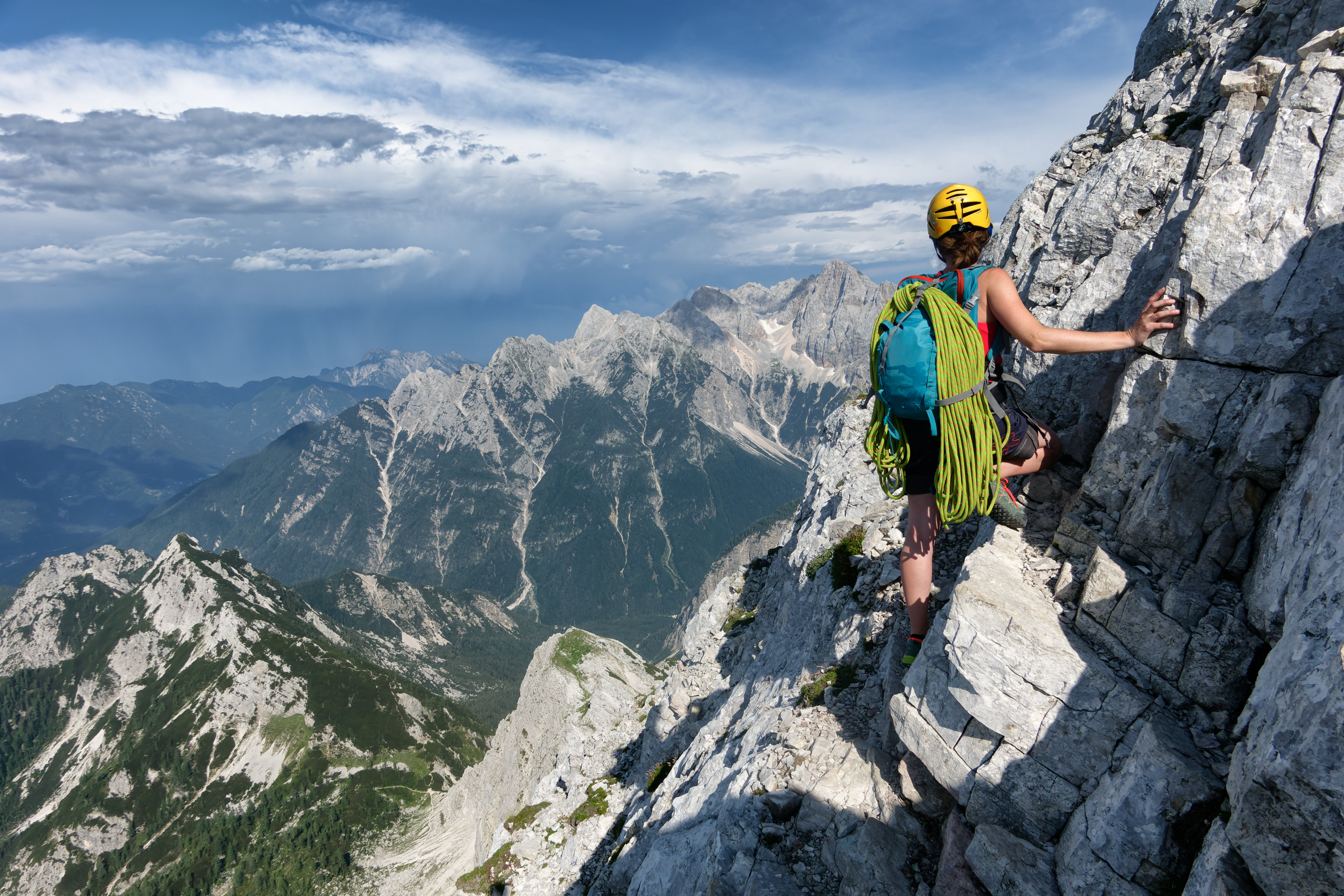 Mala Mojstrovka, spigolo nord, ammirando le Alpi Giulie