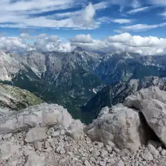 Il Triglav e la Valle di Trenta dalla vetta