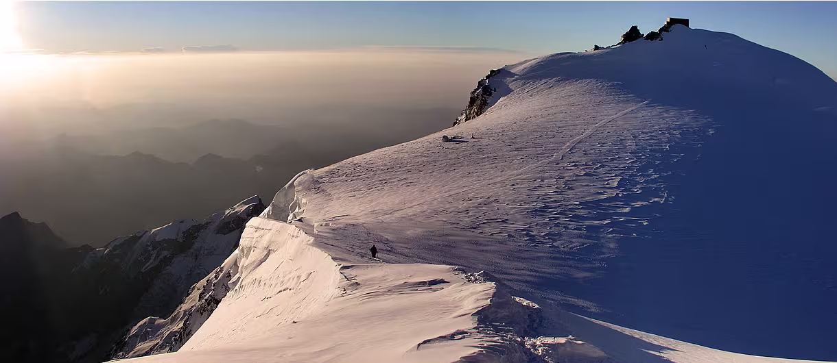 Punta Gnifetti e capanna Margherita