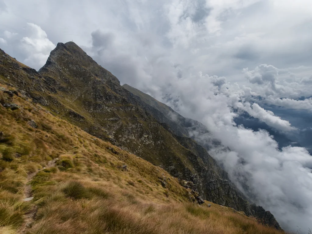 Raggiungendo la vetta del Pizzo Alto