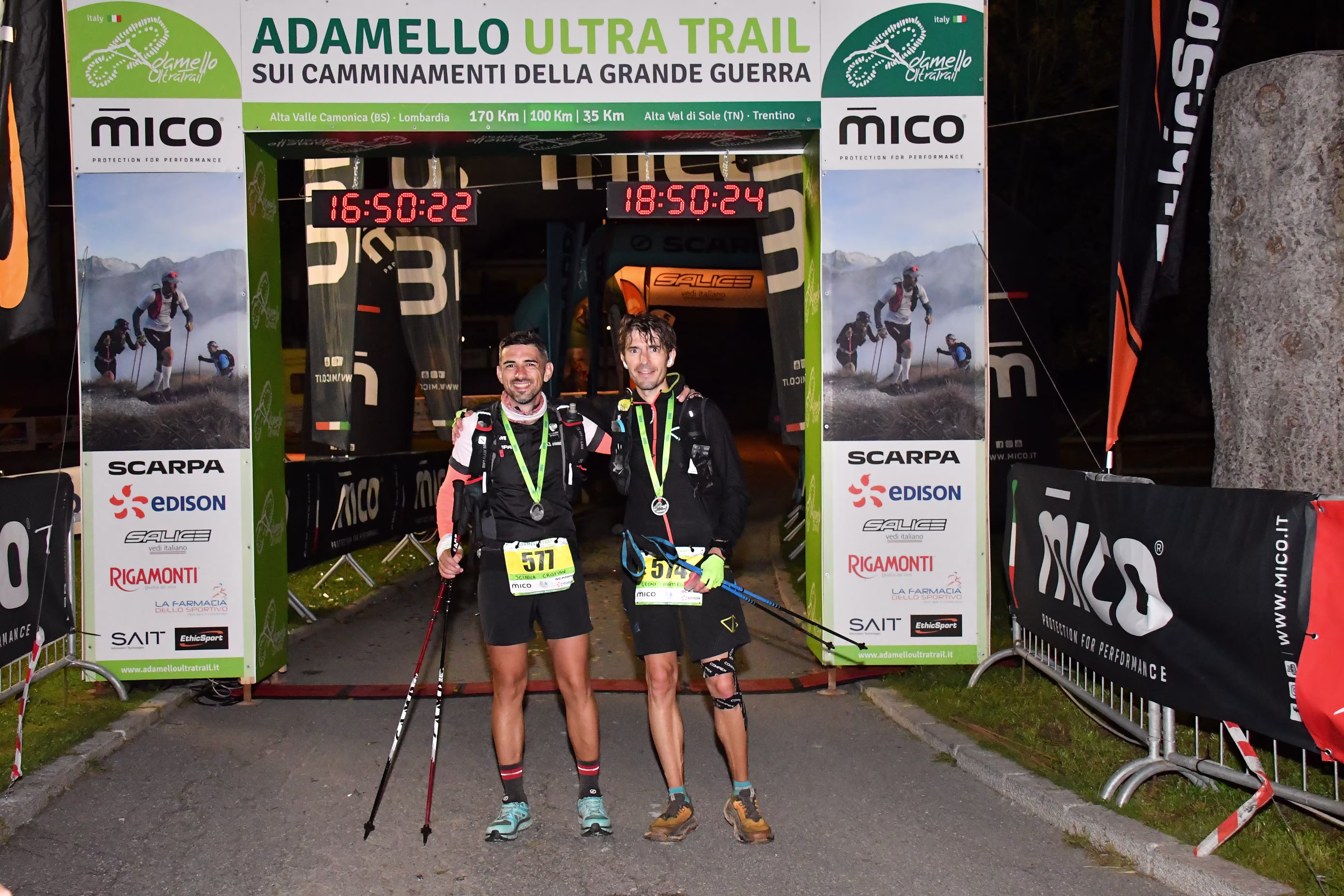 Foto di rito al traguardo