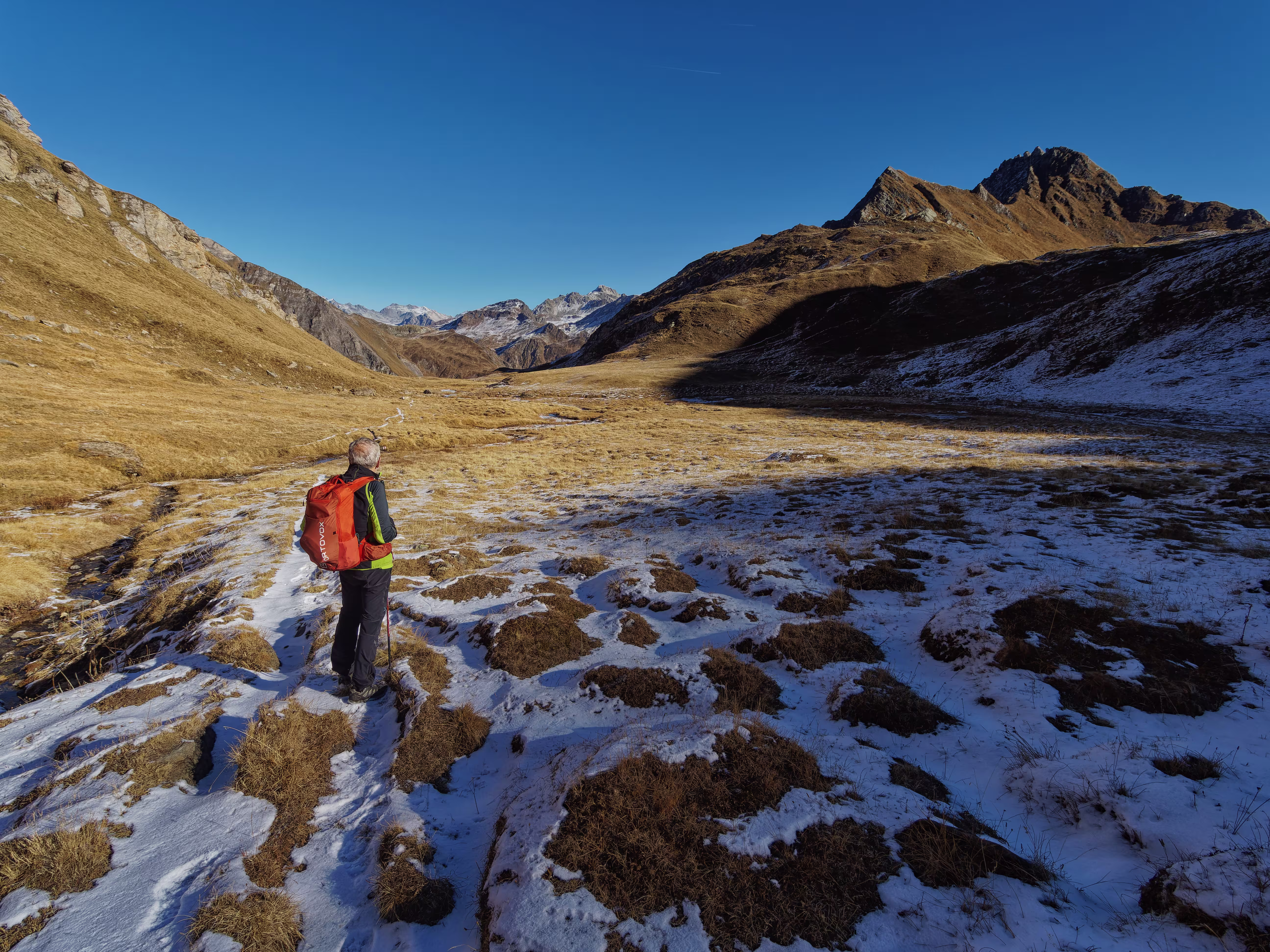Ci apprestiamo a salire il Piz Cam