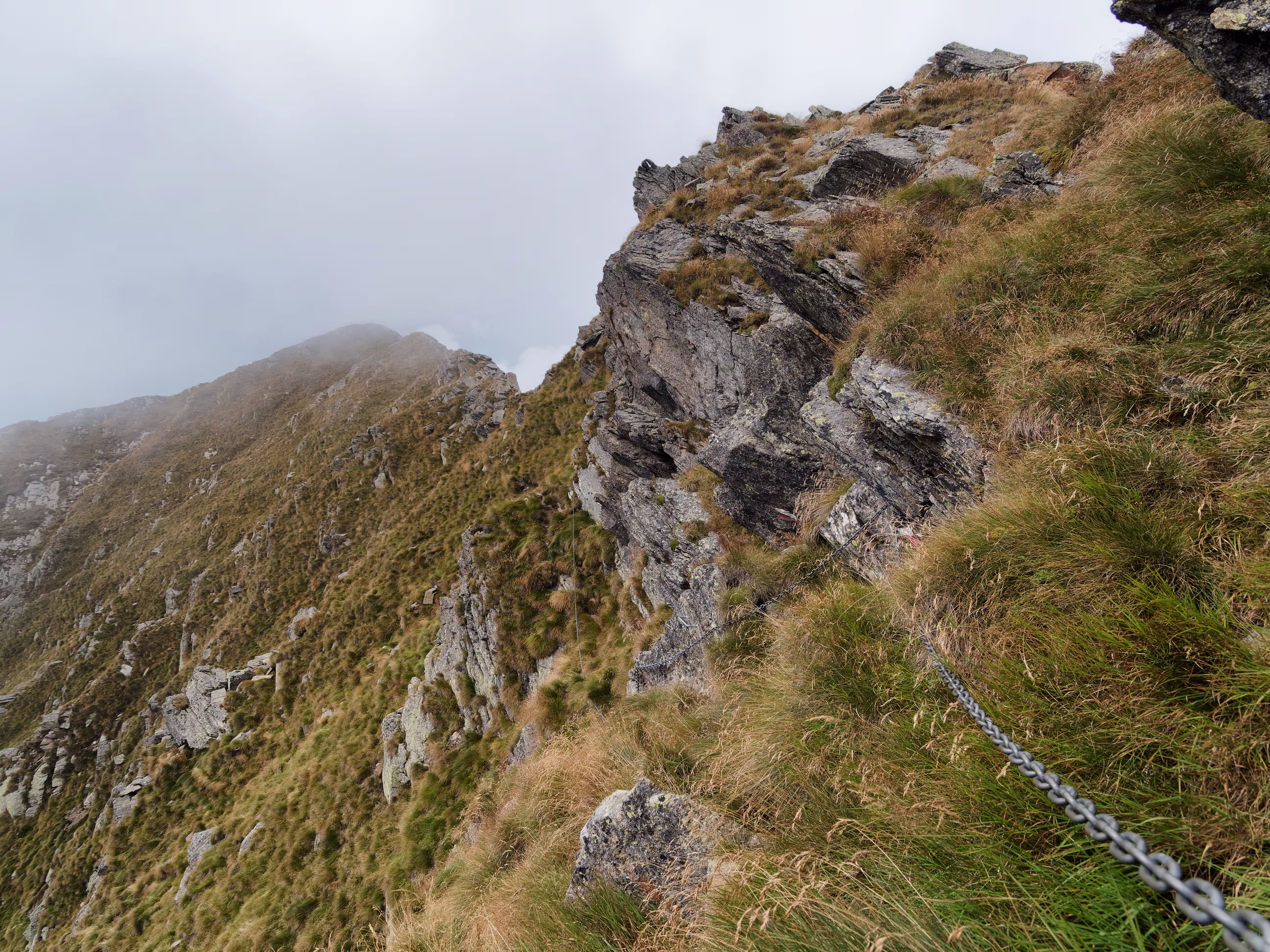 Il tratto erboso esposto verso il Rotondo