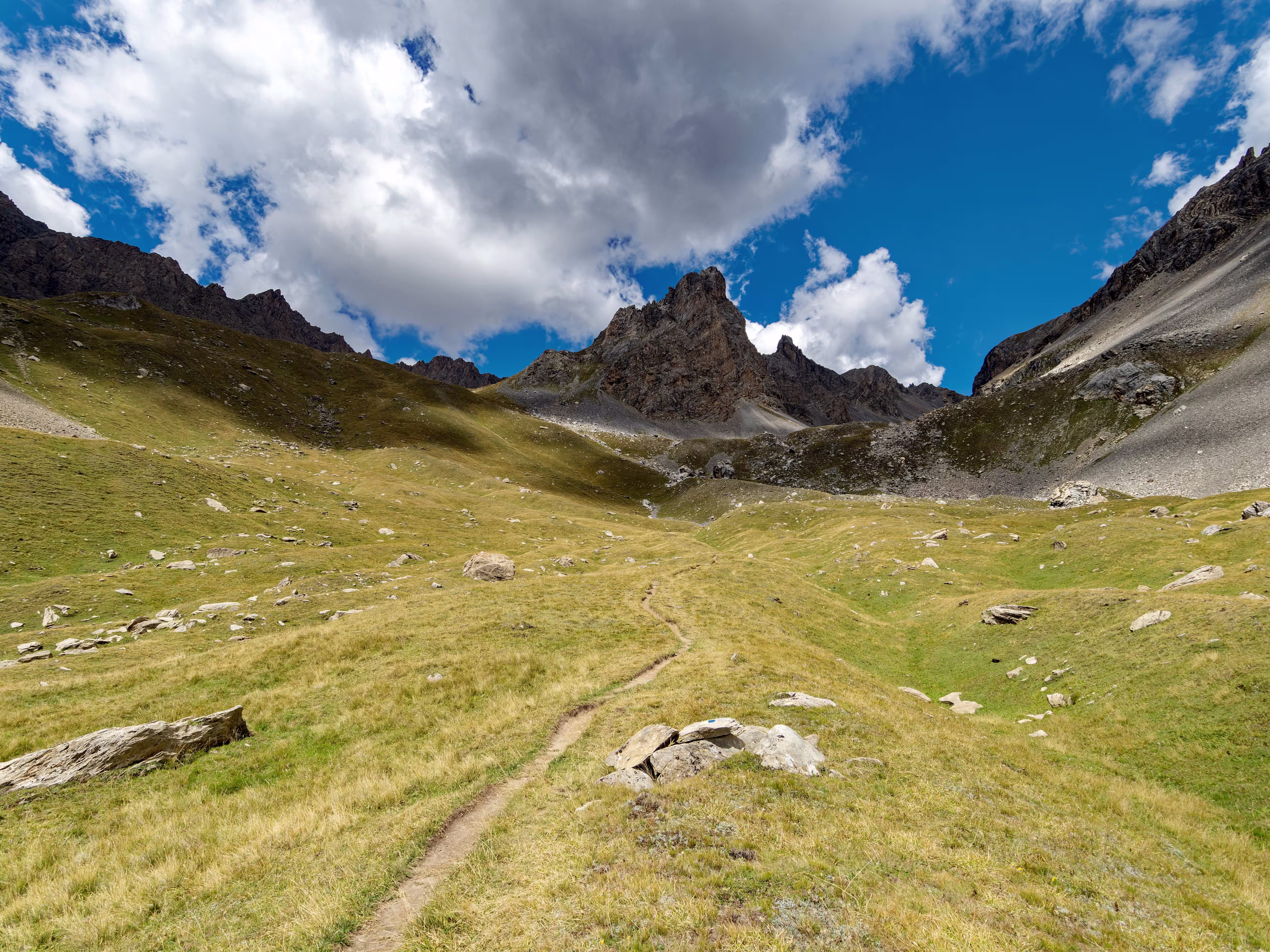 Risalendo il Vallone dell’Infernetto