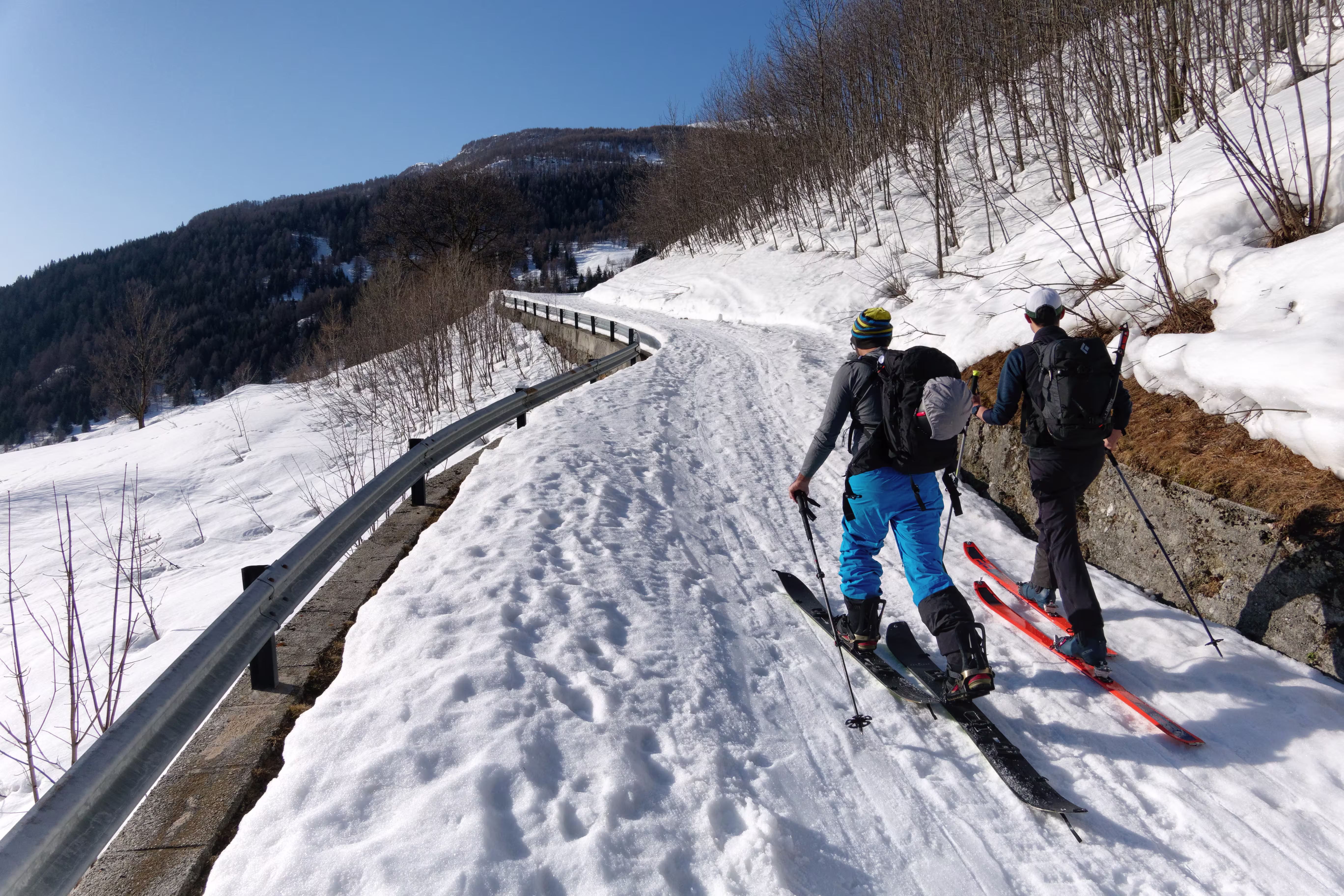 Saliamo comodamente lungo la carrozzabile