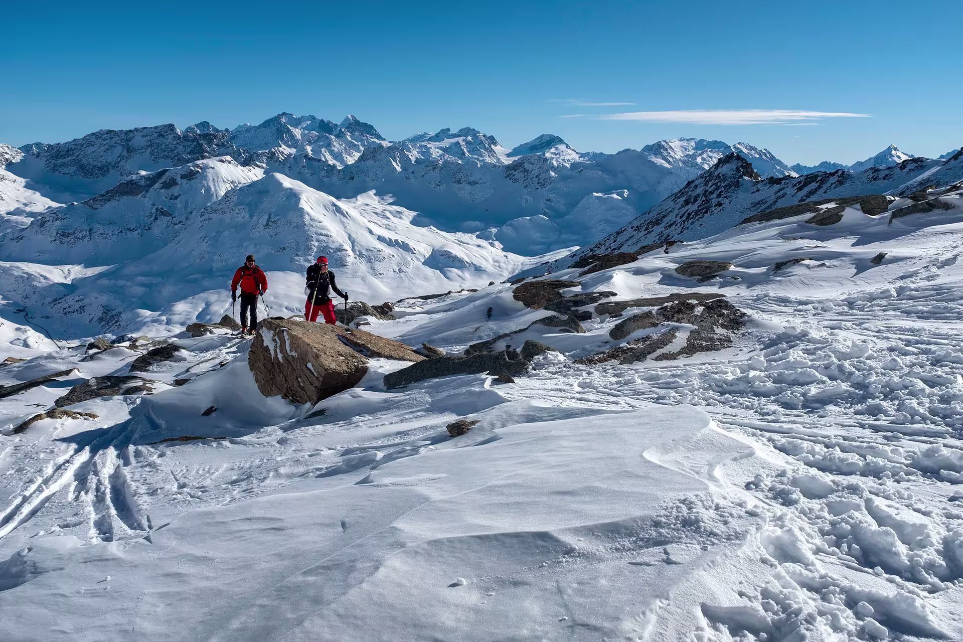 Il Bernina fa capolino