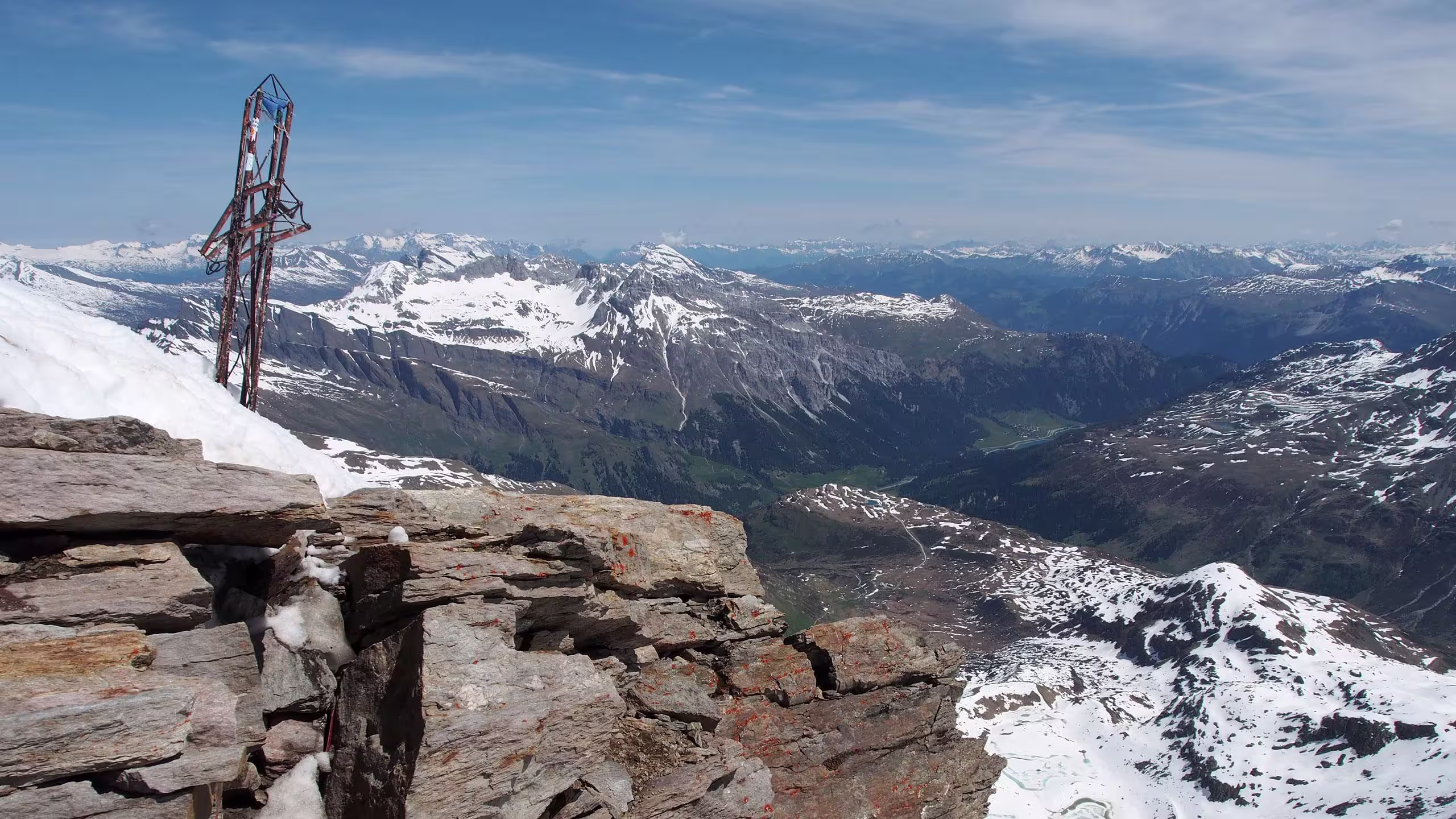 Dalla vetta del Pizzo Tambò