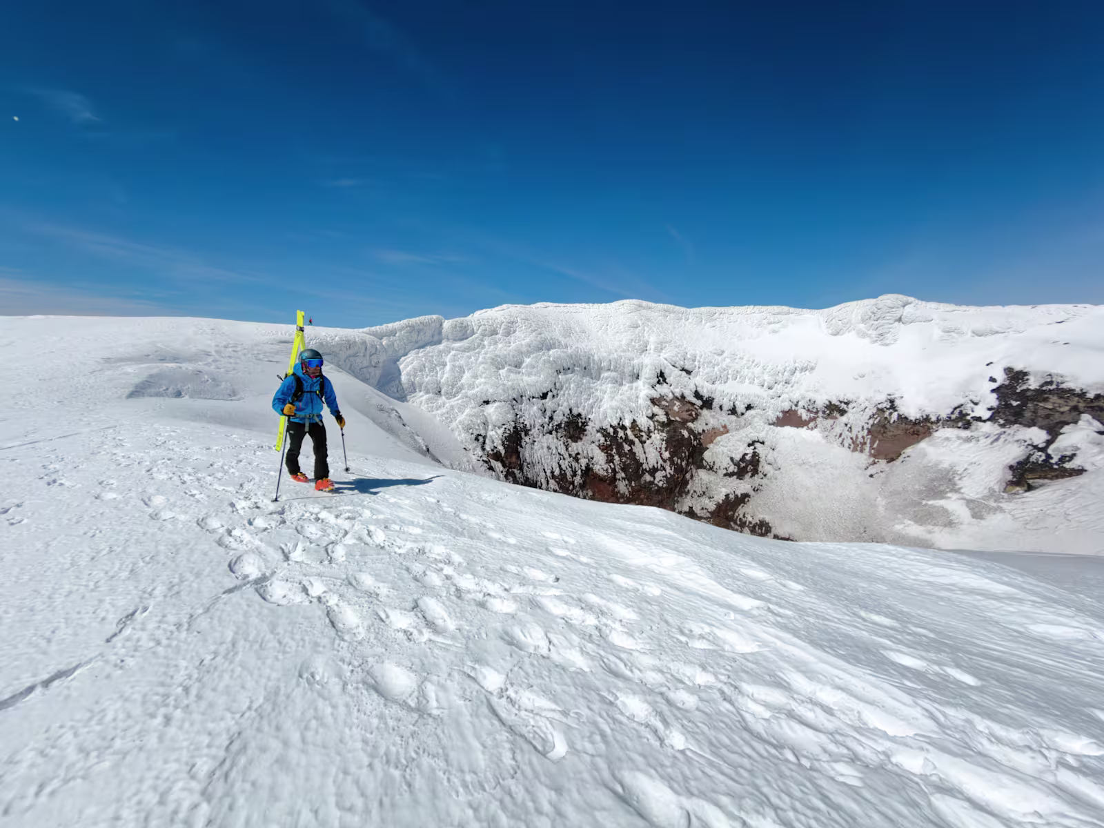 Lo spettacolare cratere del Villarrica