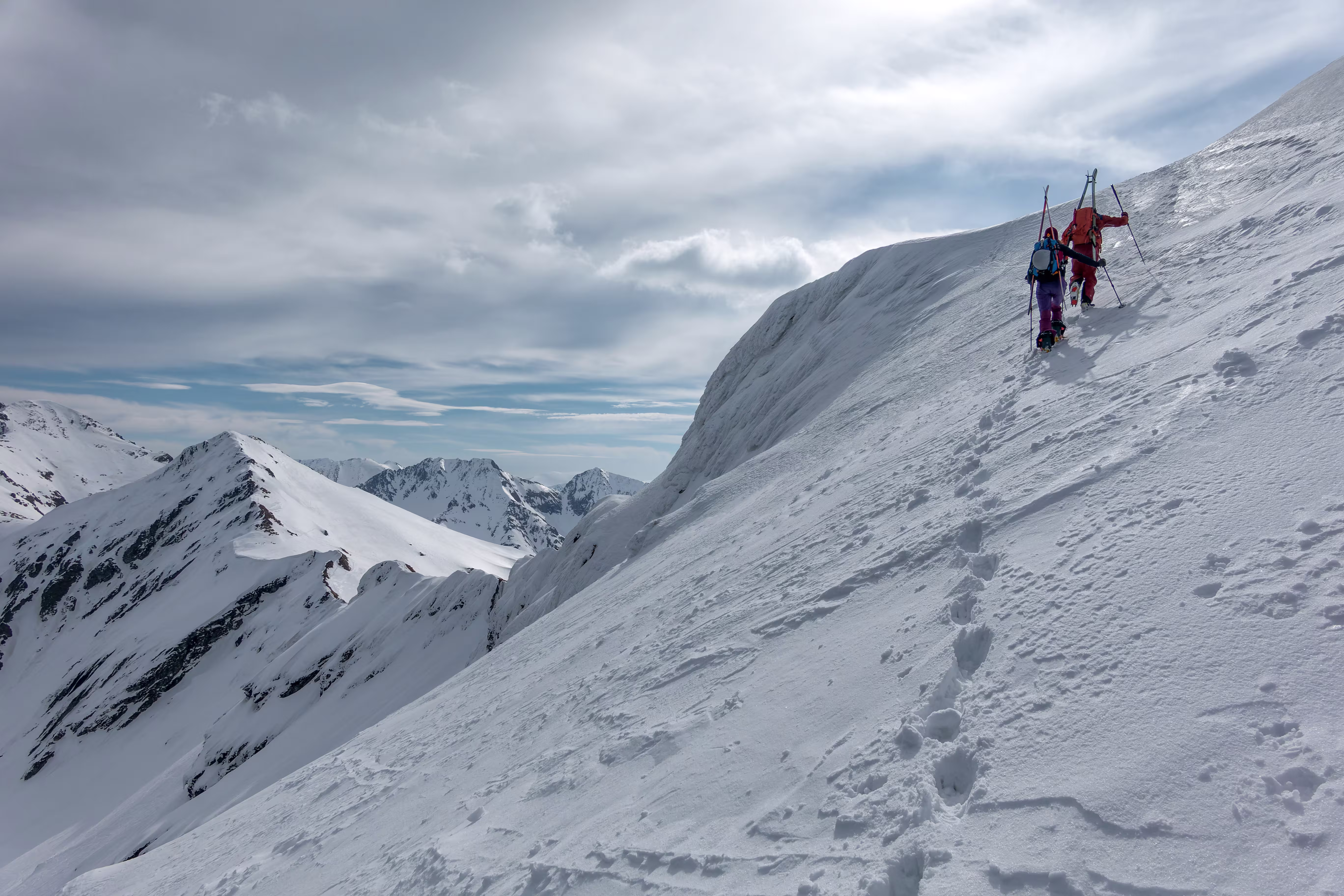 Sul ripido pendio sopra il lago