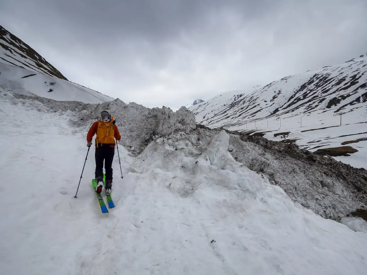Scialpinismo al Gletscherhorn, Una delle numerose valanghe