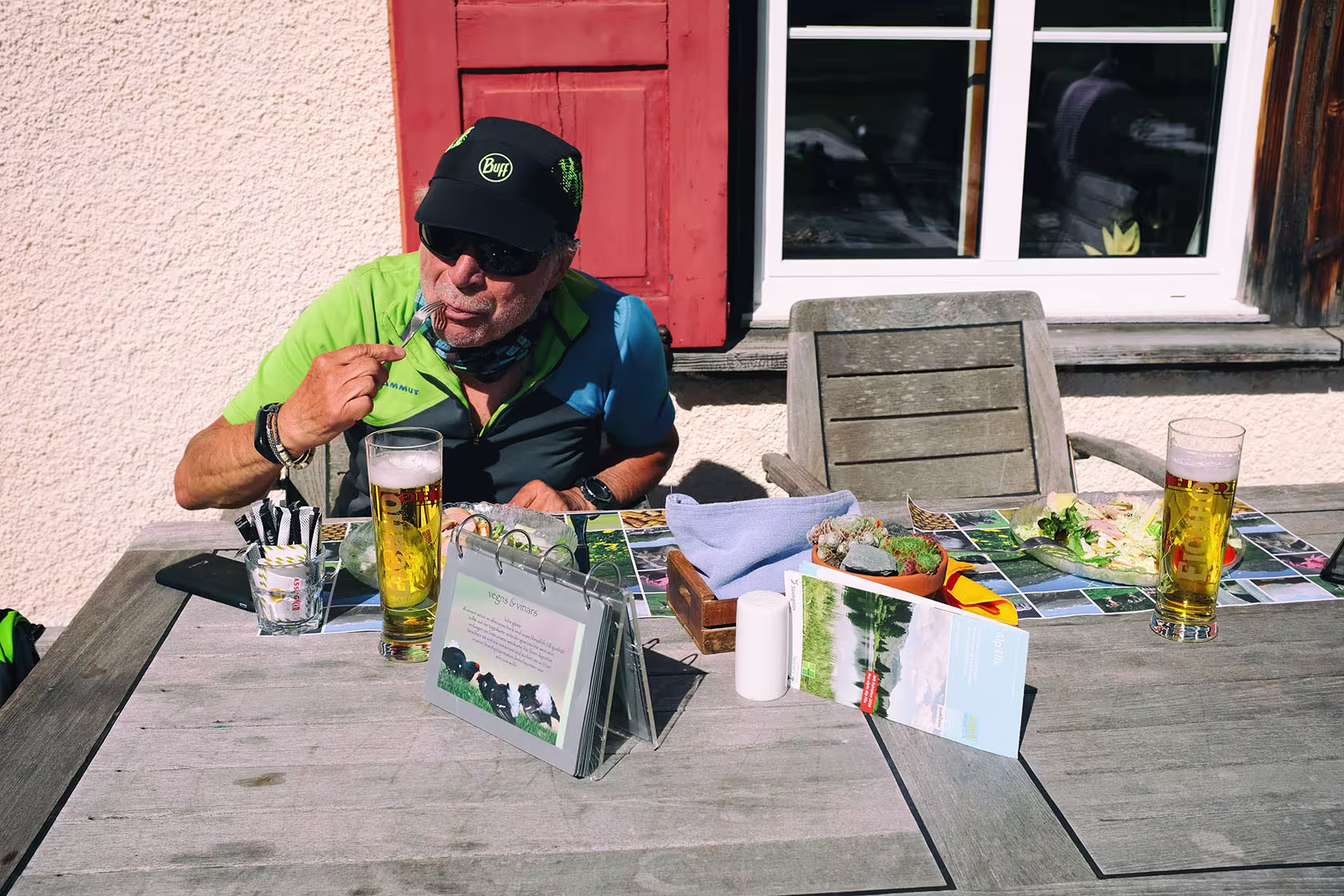 Piz Calderas, merenda al berghaus