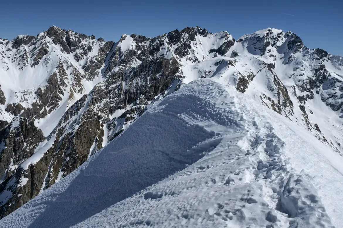 Scialpinismo alla Cima Soliva, la cresta finale con il Redorta sulla sfondo