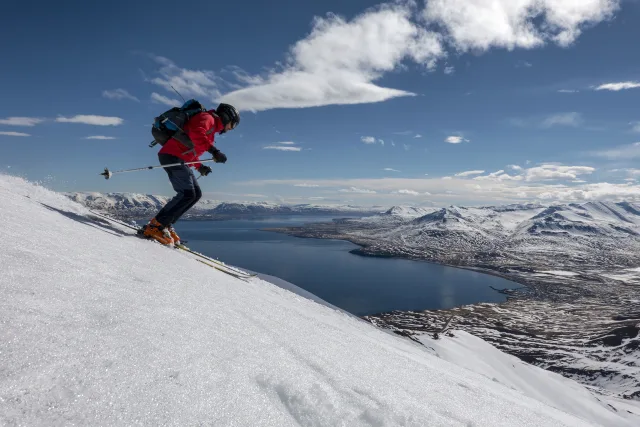 Scialpinismo sopra Dalvik (Islanda)