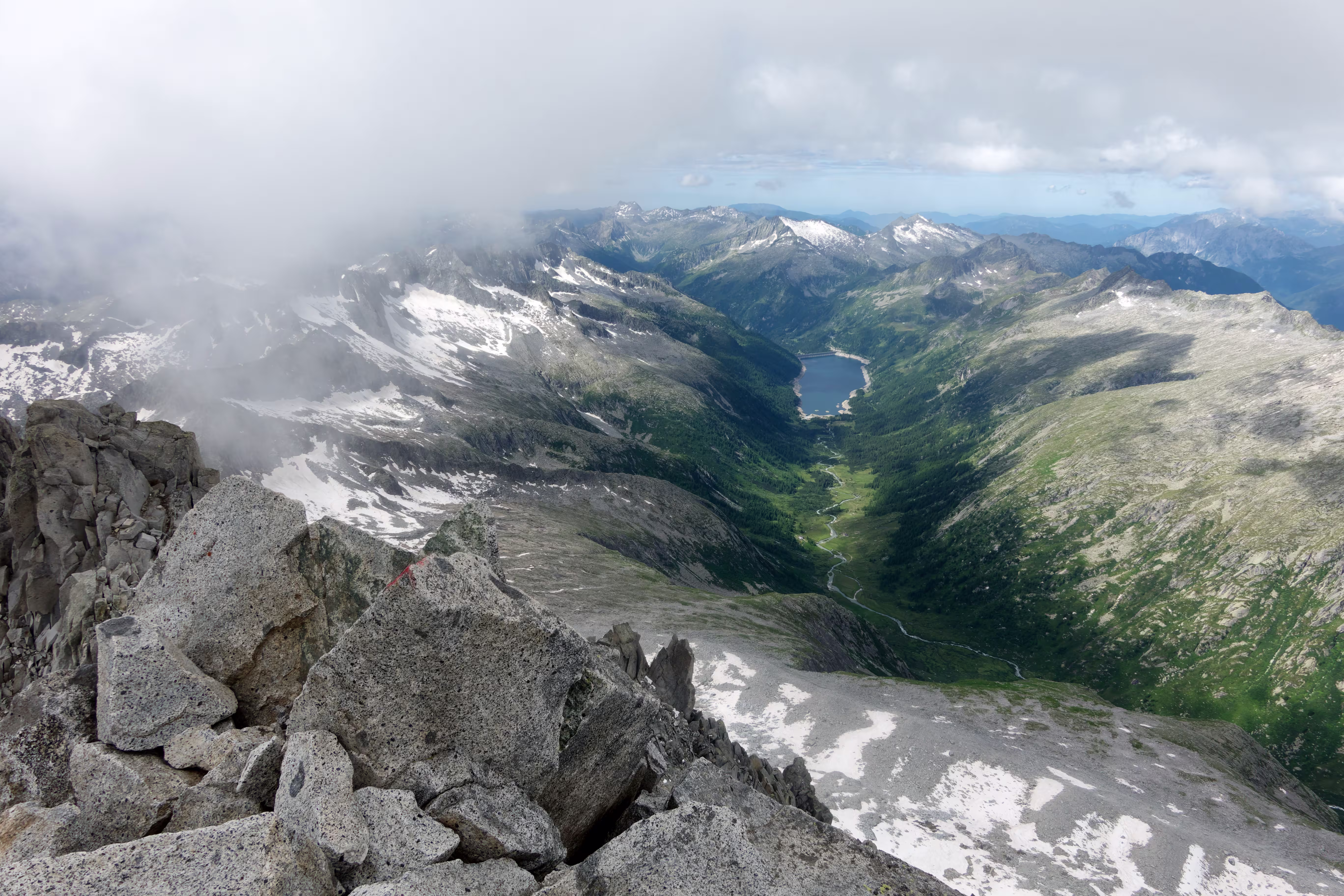 La Val di Fumo dalla vetta