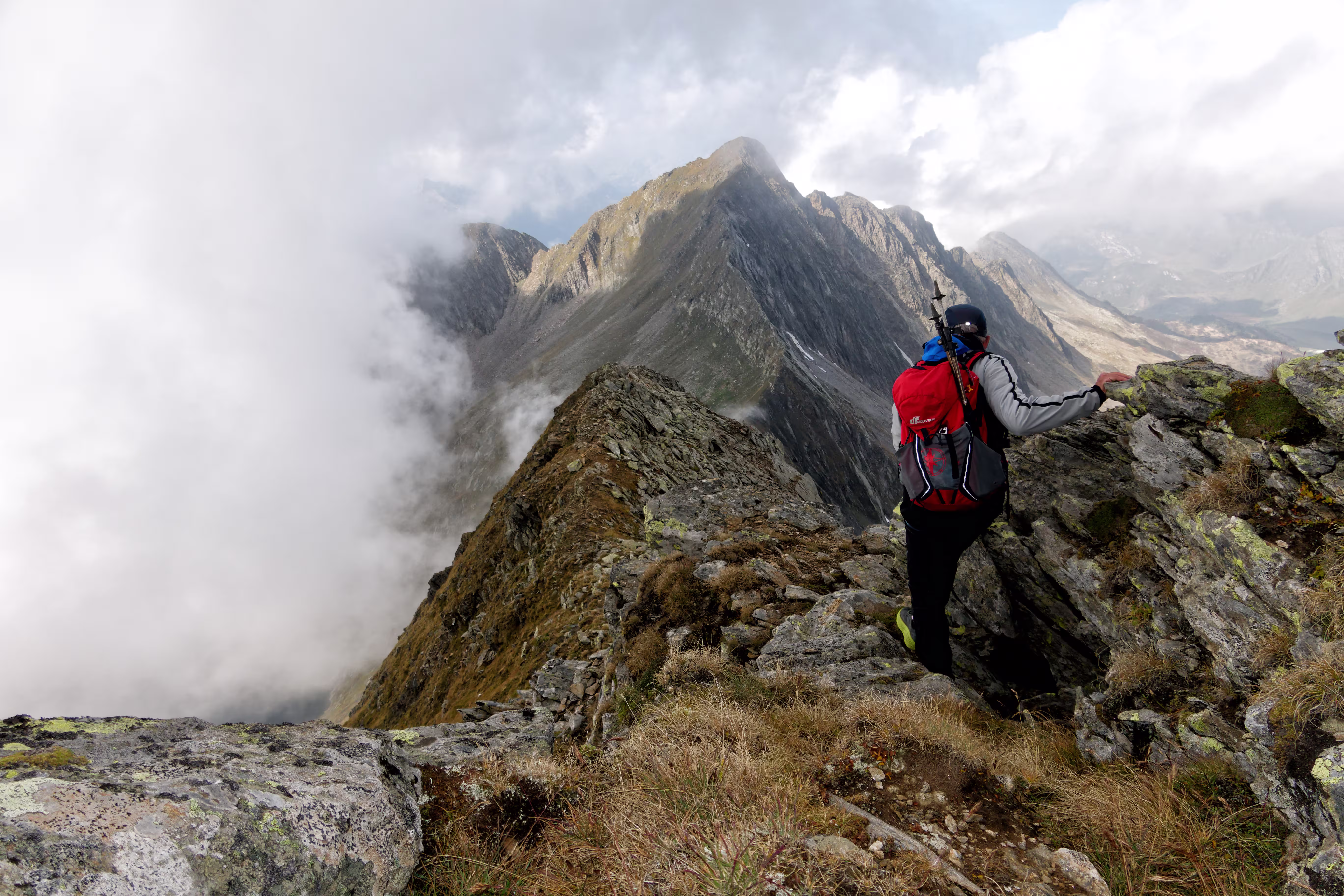 La cresta verso il Pécianett