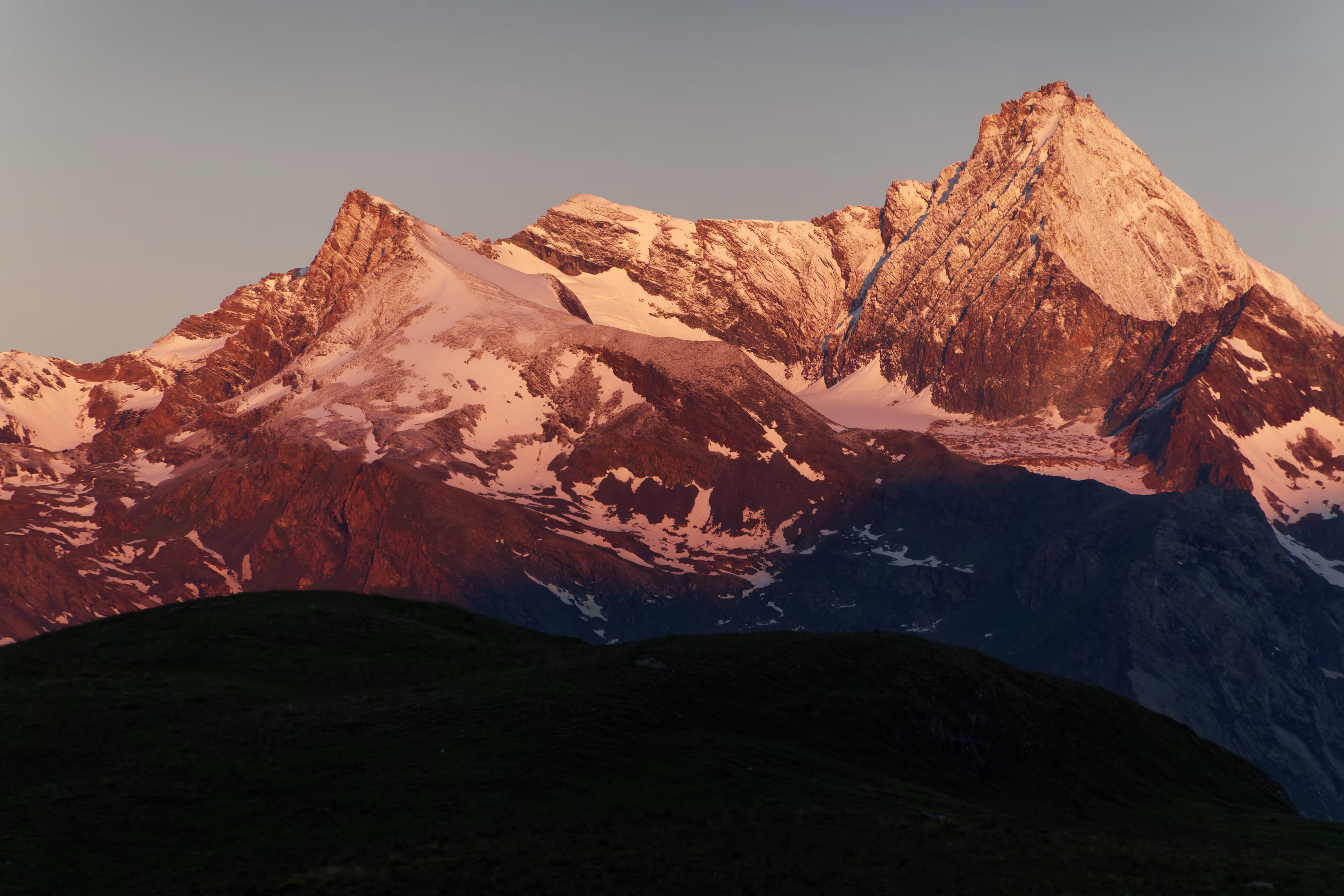 La Grivola all’alba