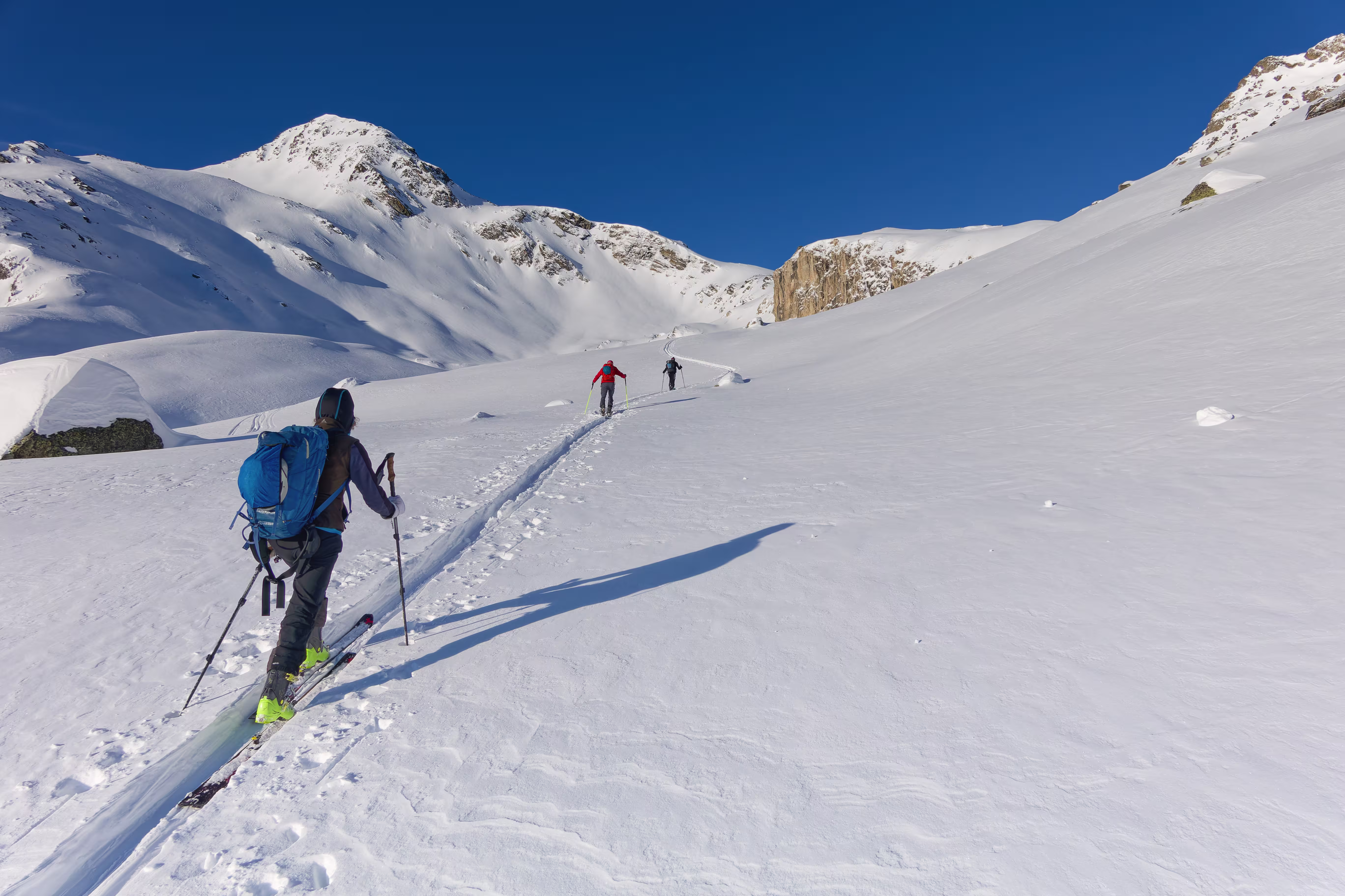 Puntiamo la base della falesia