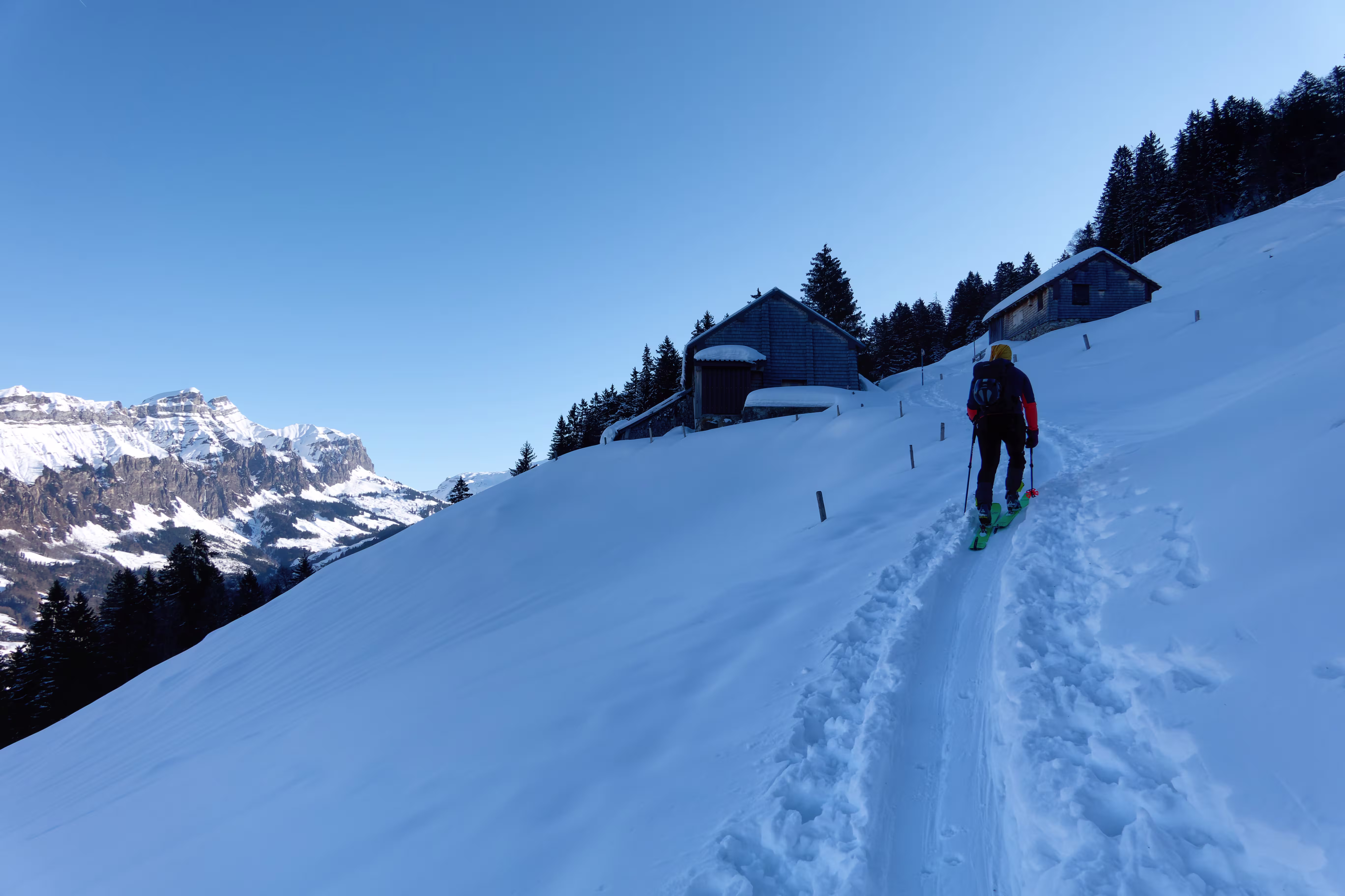 Gli alpeggi prima dell’Alpe Ahoreli
