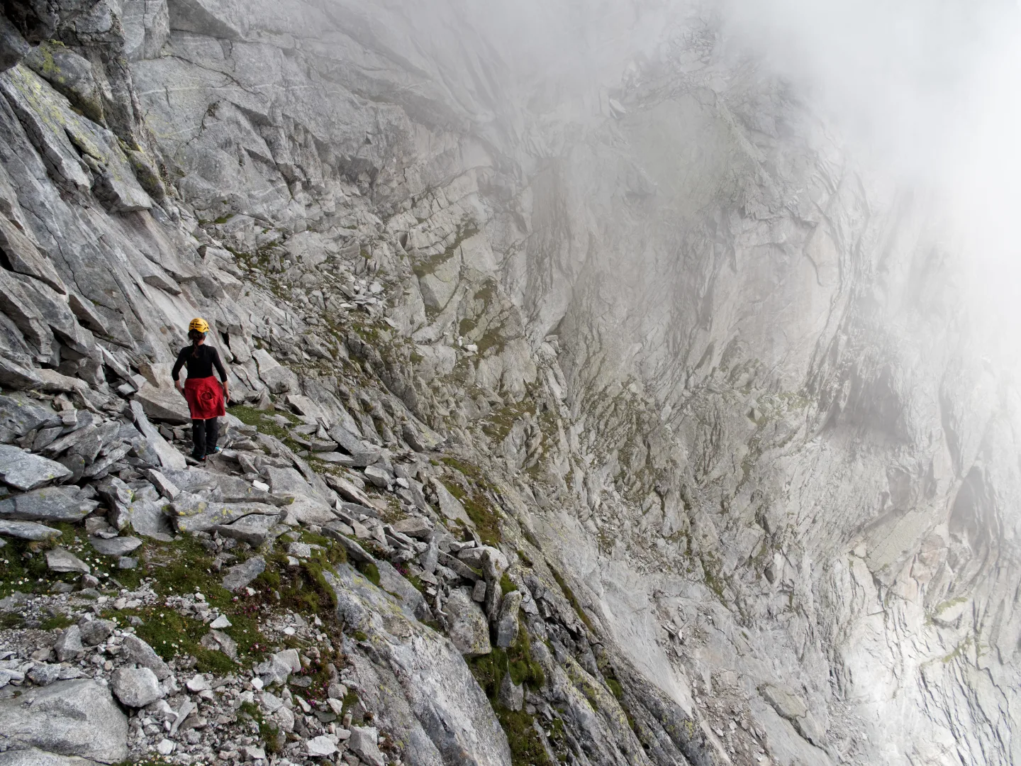 Cima di Castello dal Rifugio Allievi, Il sistema di cenge