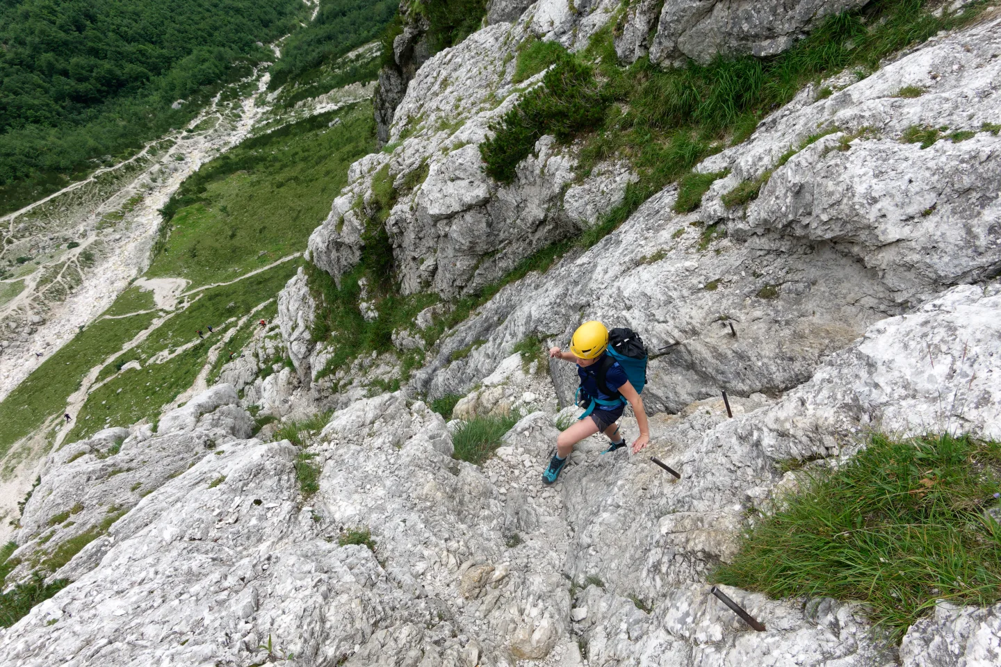 Triglav, Prag Route, i famigerati pioli