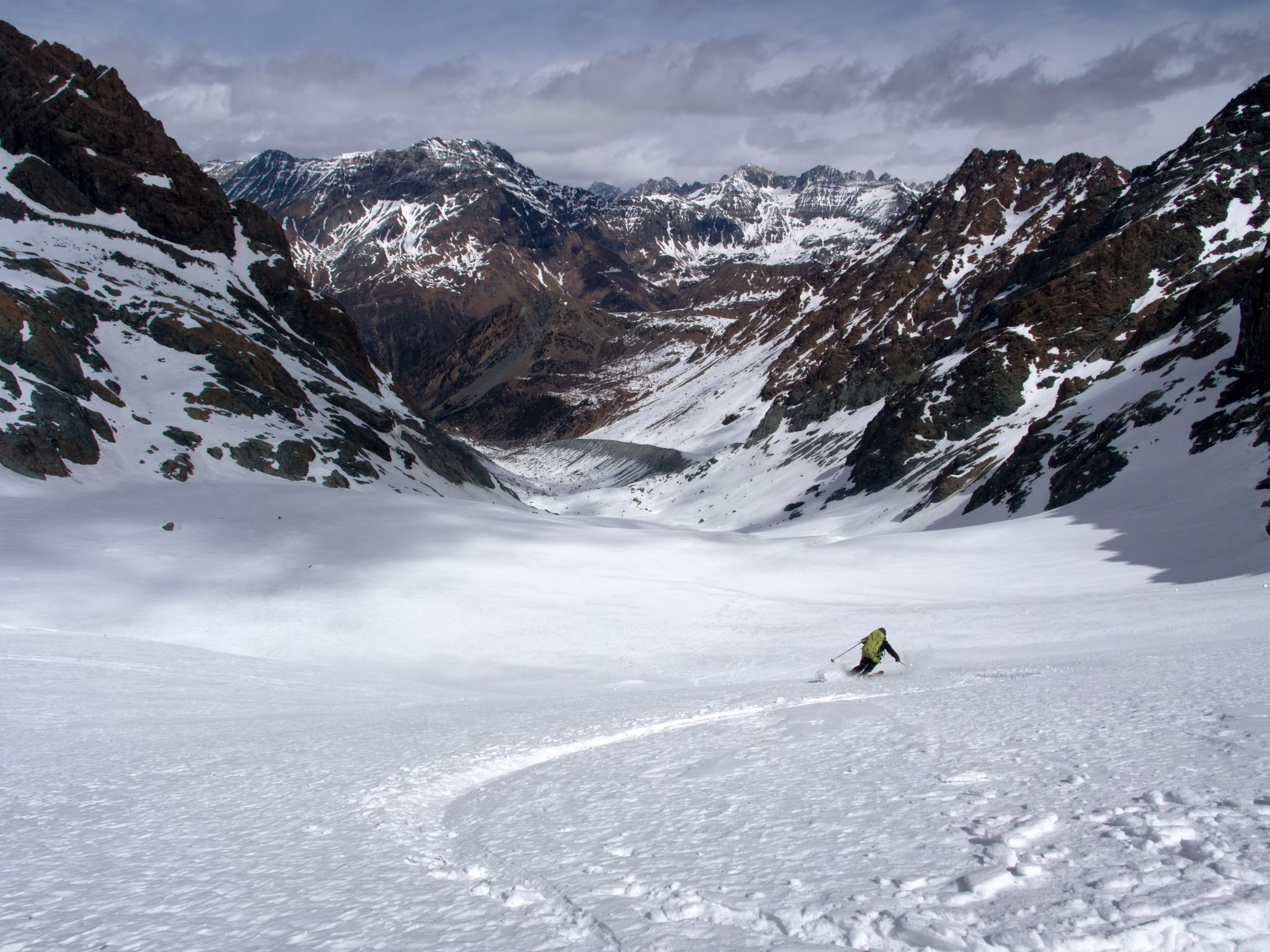 Discesa magnifica sul ghiacciaio
