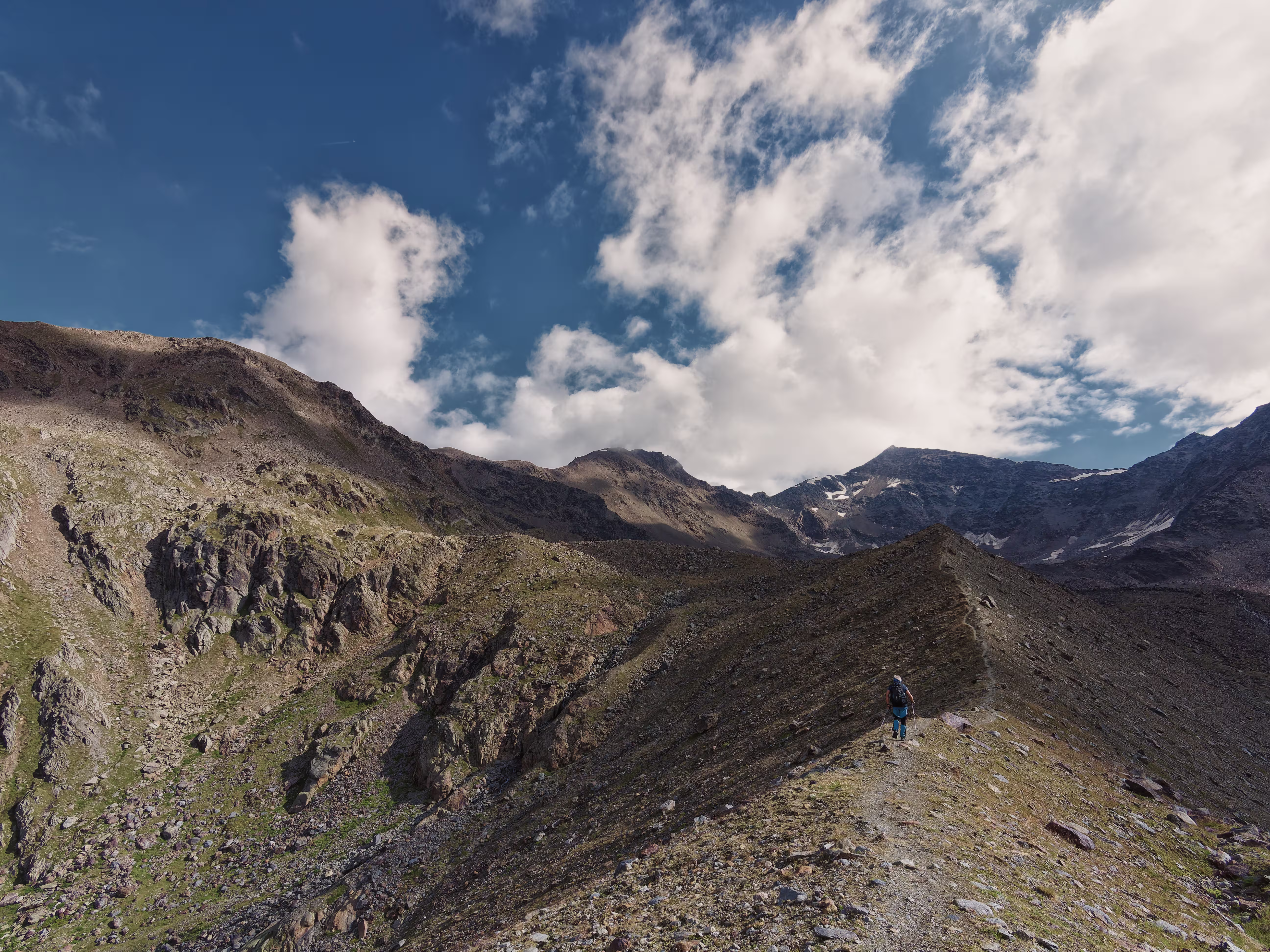 Risalendo la Val Rosole