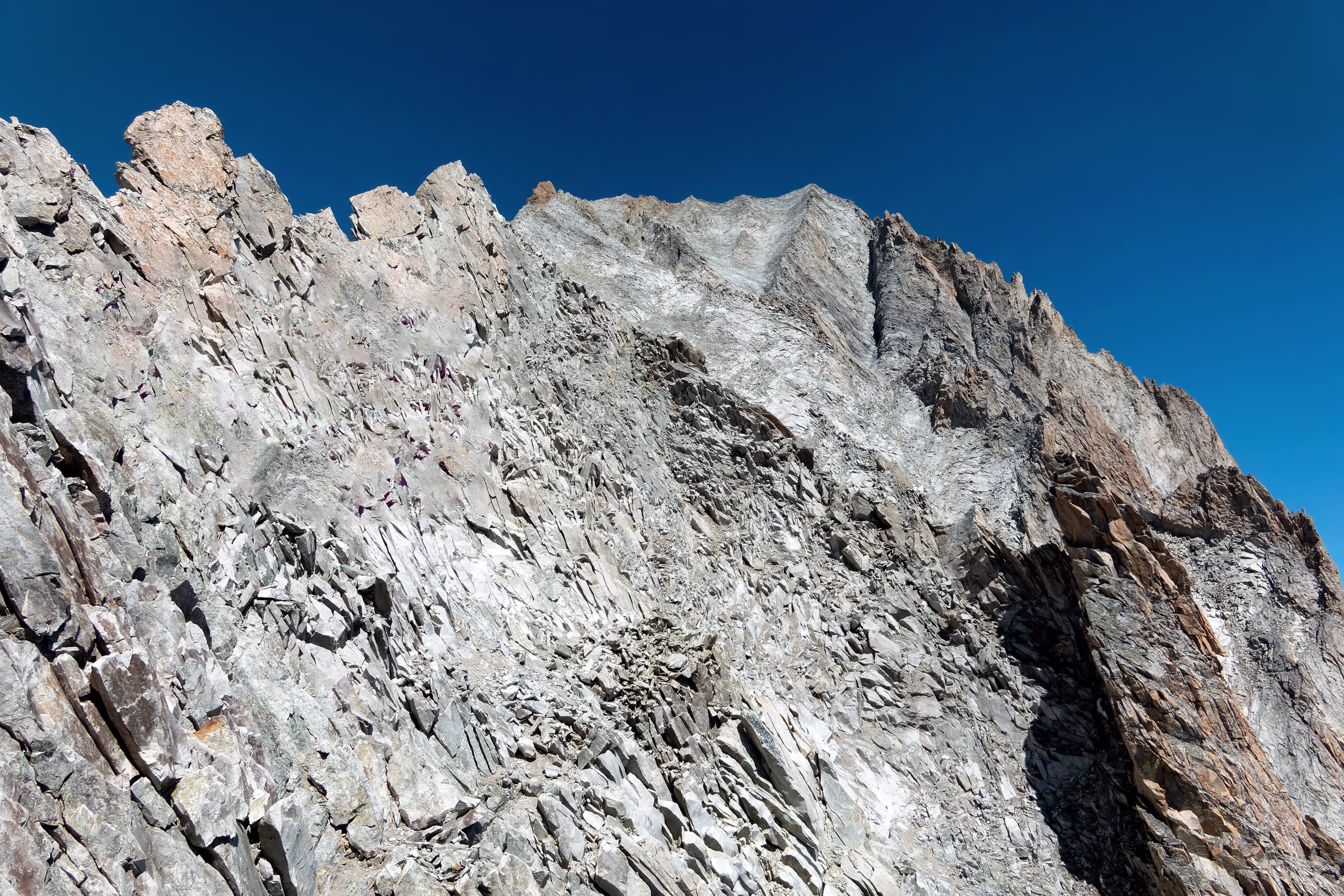 La noiosa parte iniziale della cresta