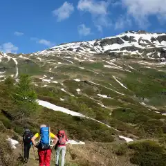 La cima sullo sfondo