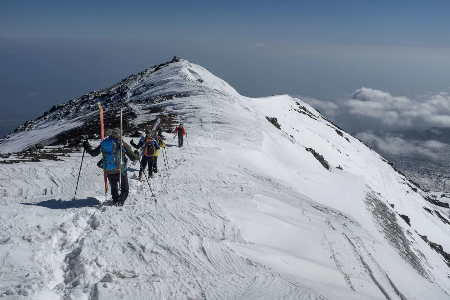 Scialpinismo all’Etna, Alla ricerca del canale da sciare
