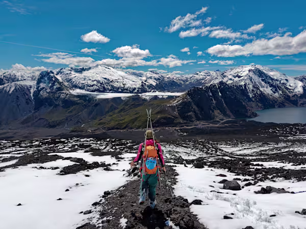 Antuco, rientro sci in spalla