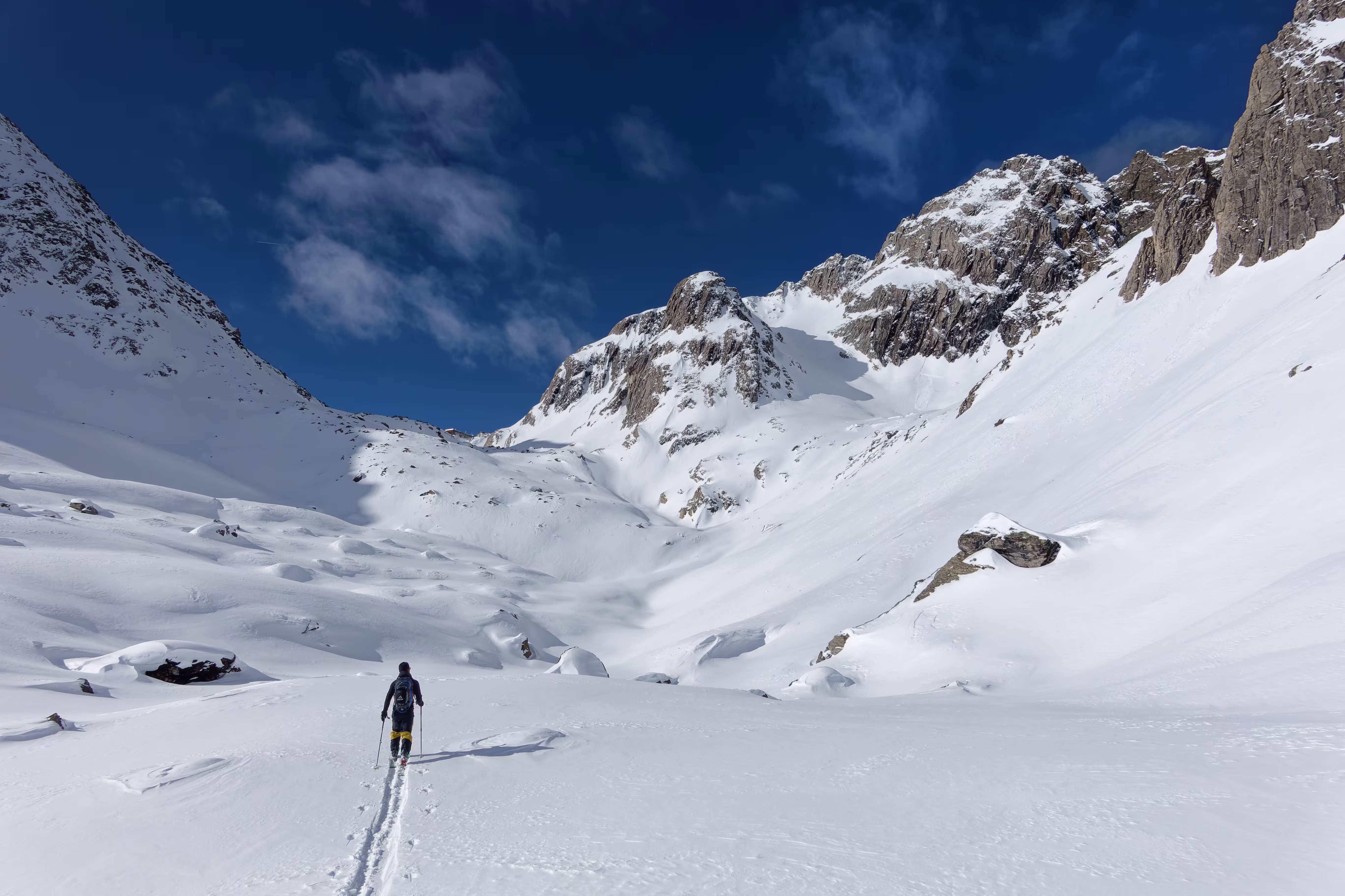 Battendo traccia verso la Capanna Cristallina