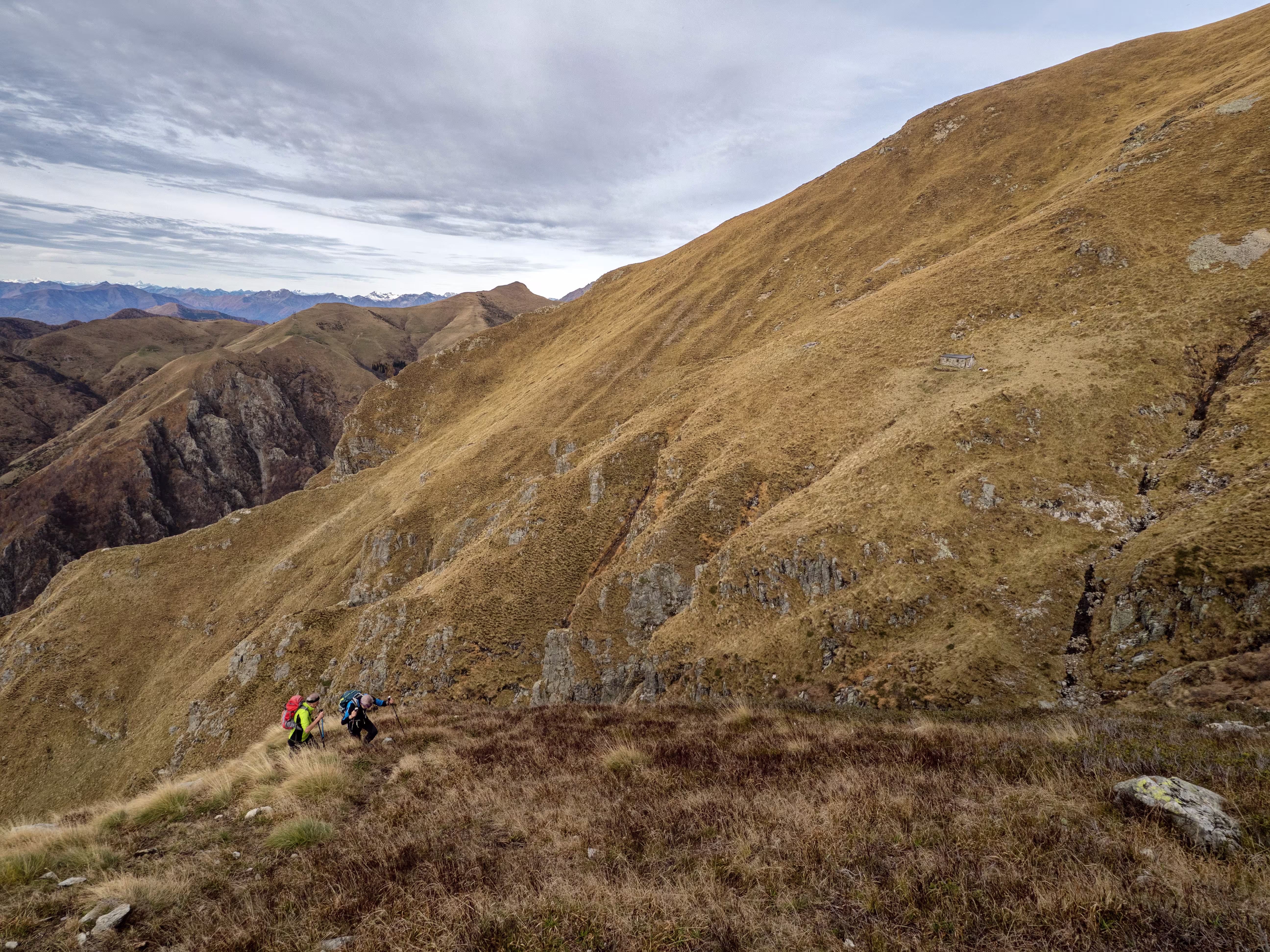 Ci spostiamo sul lato nord per superare il terzo salto