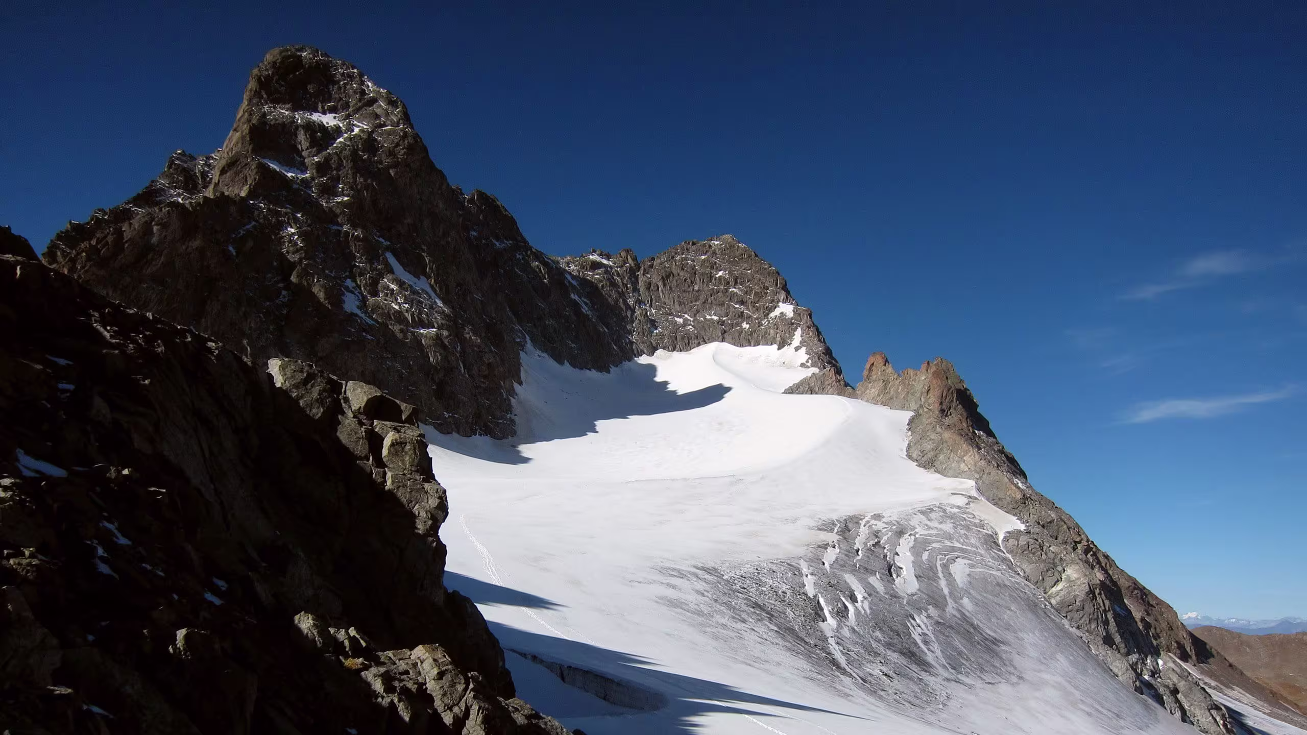 Il Piz Kesch dalla porta d'Es-Cha