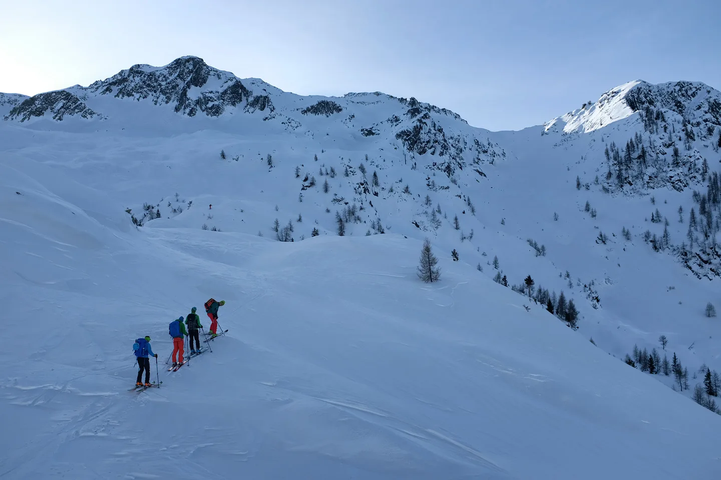 Scialpinismo Pedena, In marcia sul freddo versante nord