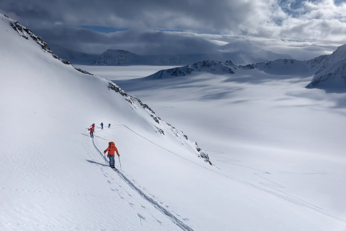 Bel pendio sopra il Ghiacciaio Manebreen