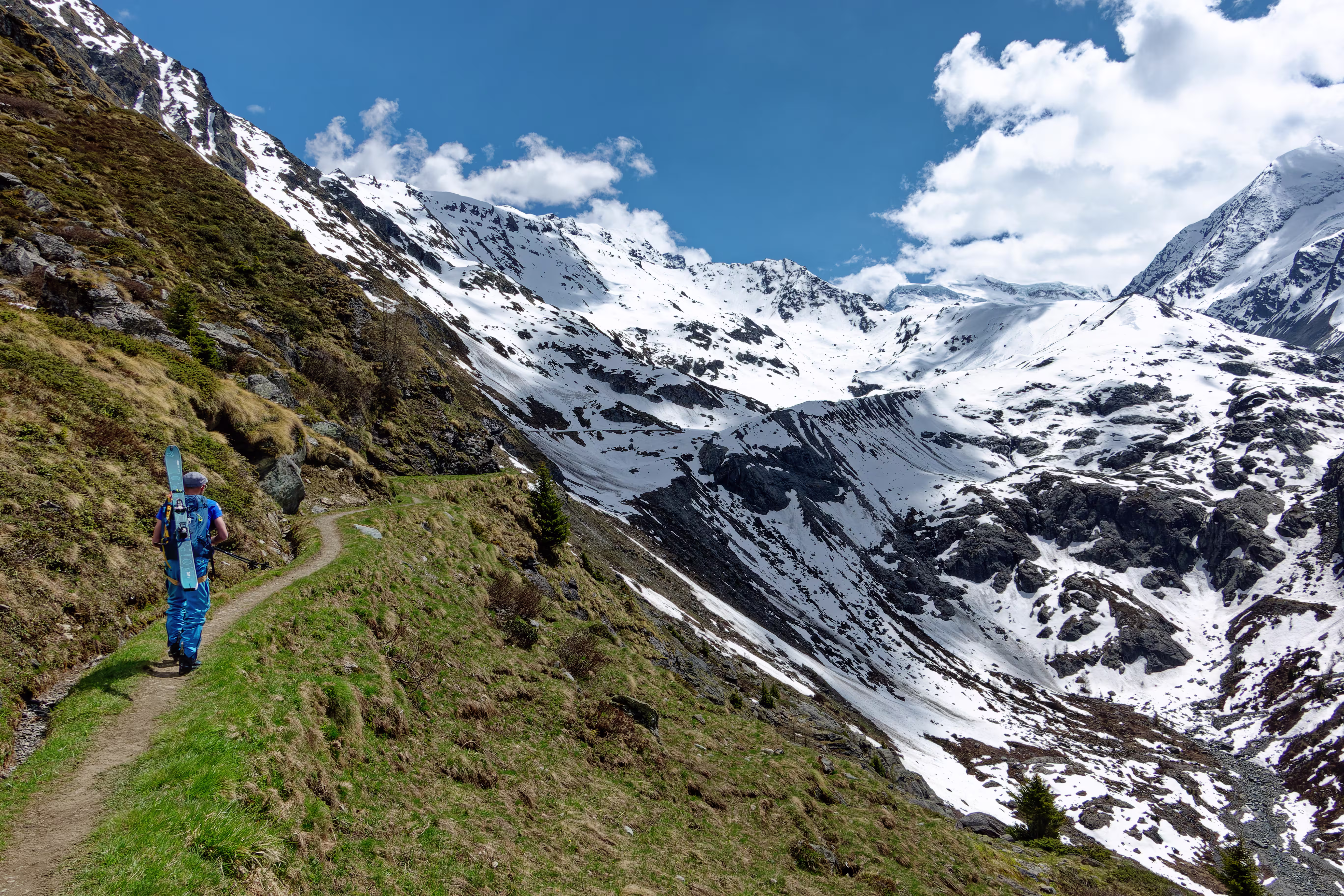 Il lungo traverso prima di mettere gli sci