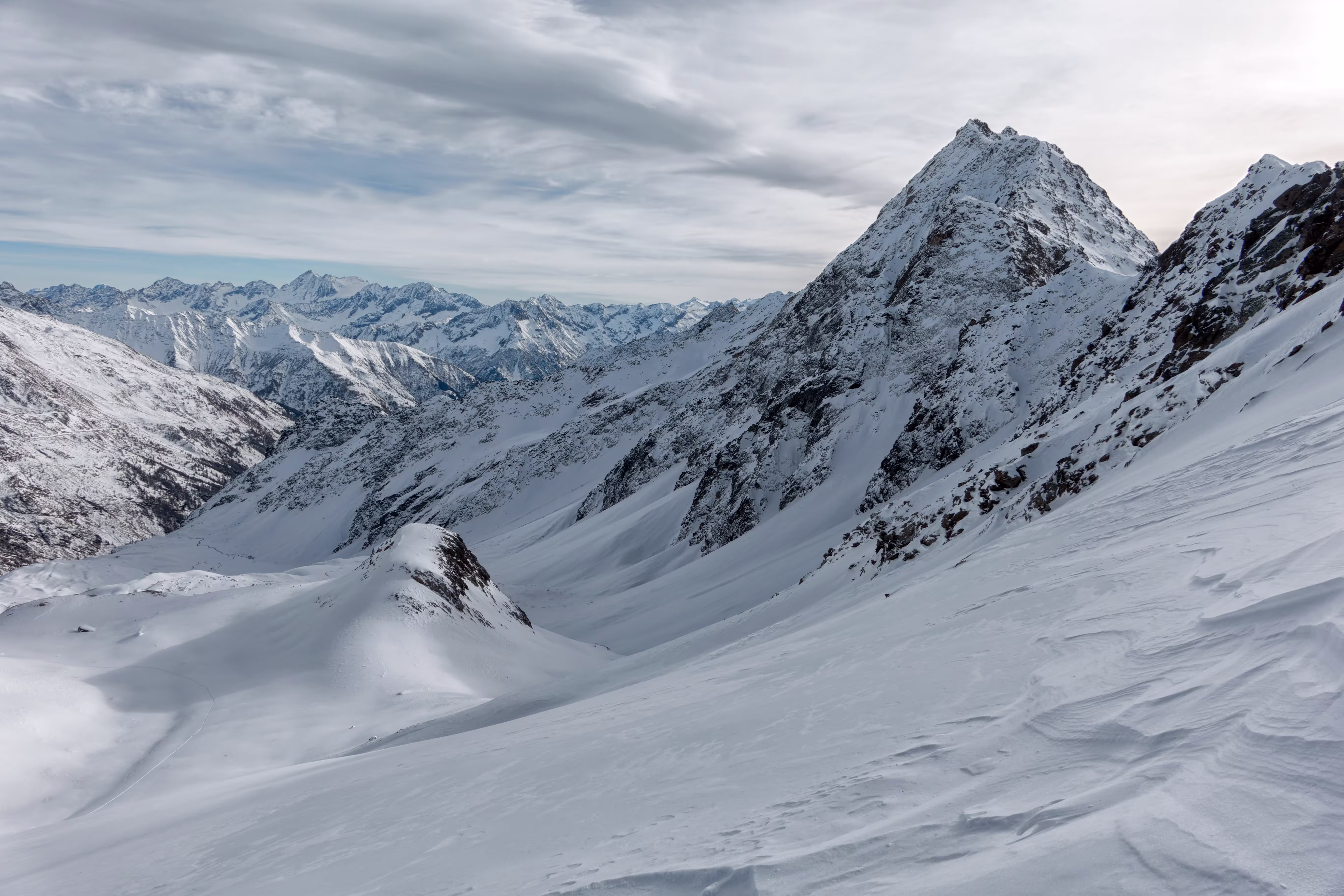 Dal Passo di Pietrarossa verso sud