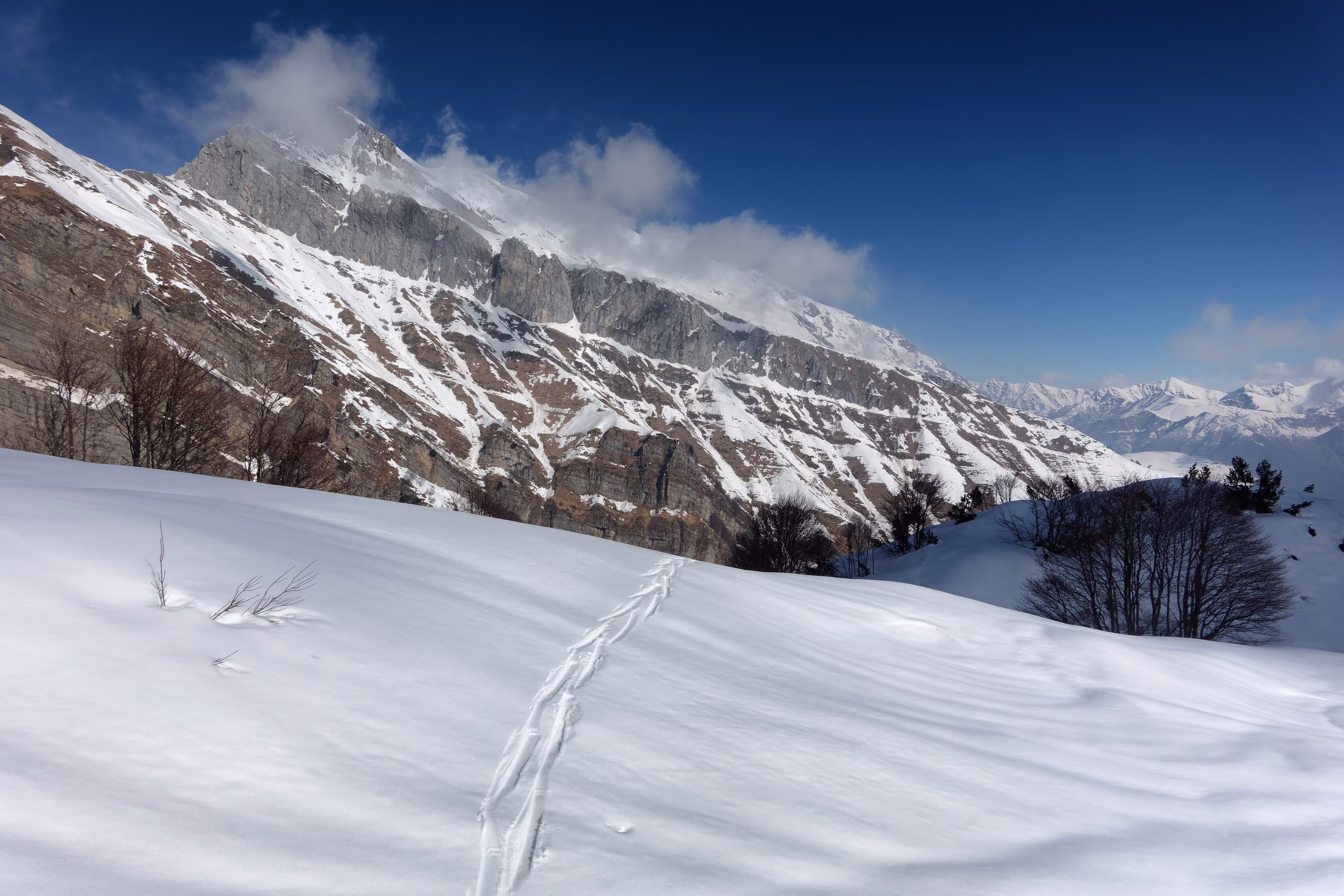Si sale bene con gli sci