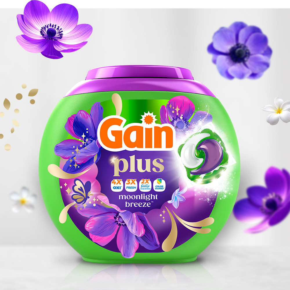 Gain Plus Moonlight Breeze Detergent Pacs primary image