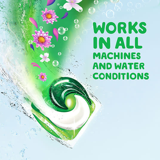 Gain Moonlight Breeze Flings Laundry Detergent works in all machines and water conditions