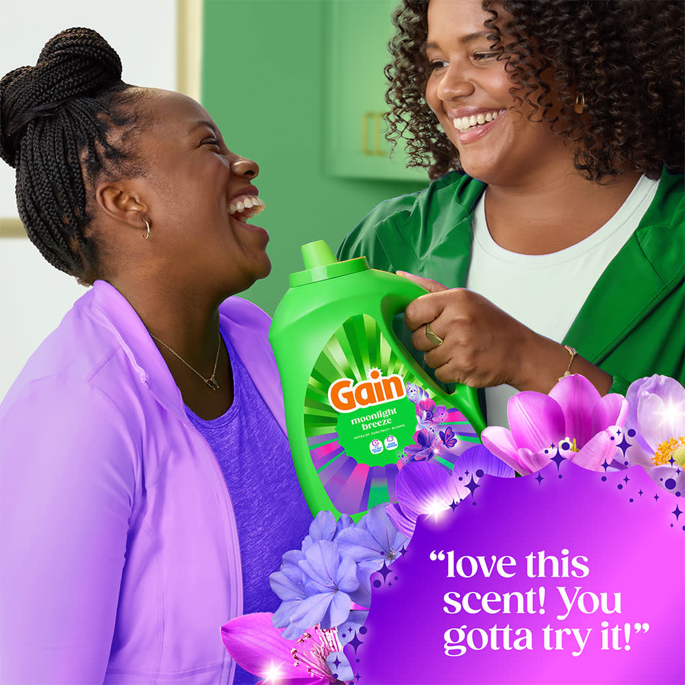 Gain Moonlight Breeze Liquid Laundry Detergent