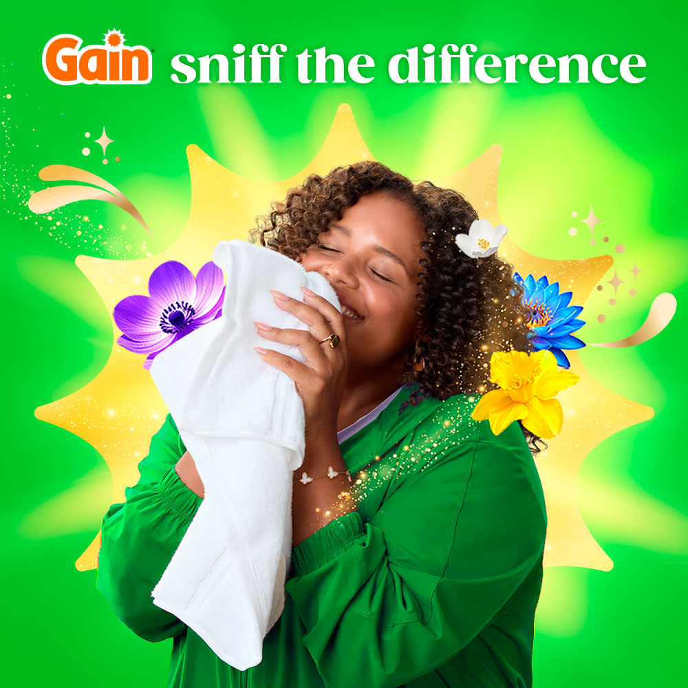 Gain Moonlight Breeze Fabric Softener