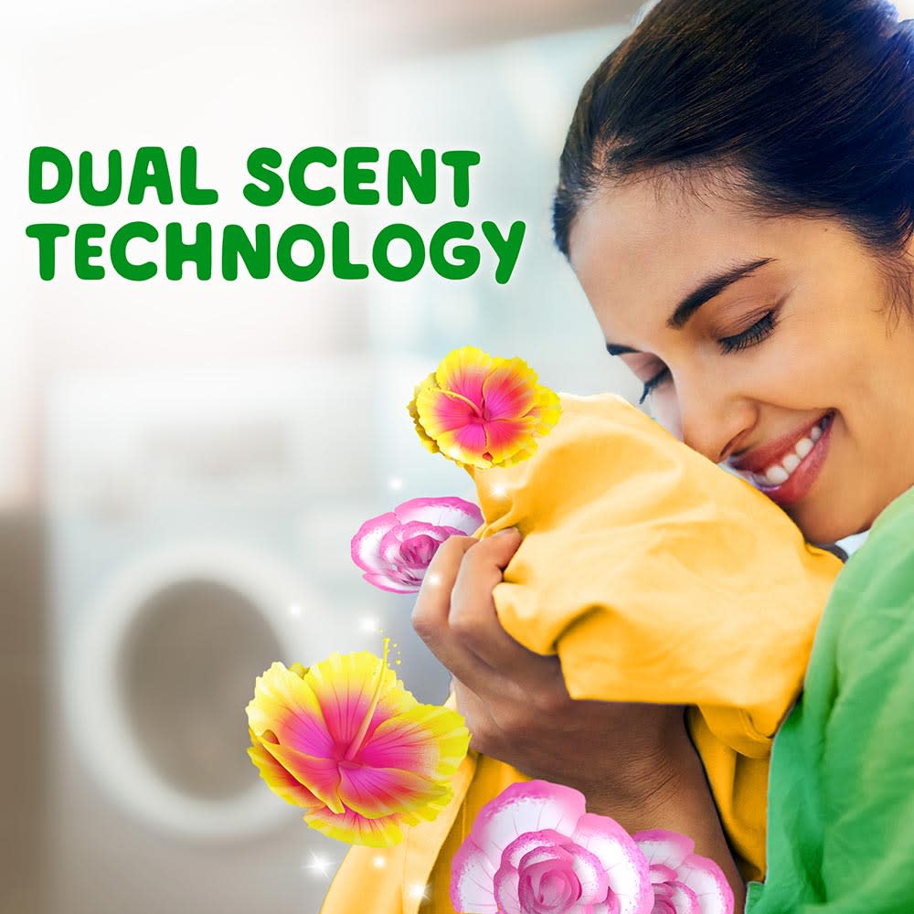Gain Tango Twist Rose and Hibiscus Scent Laundry Detergent Pacs packaging, Two scents = one irresistible smell