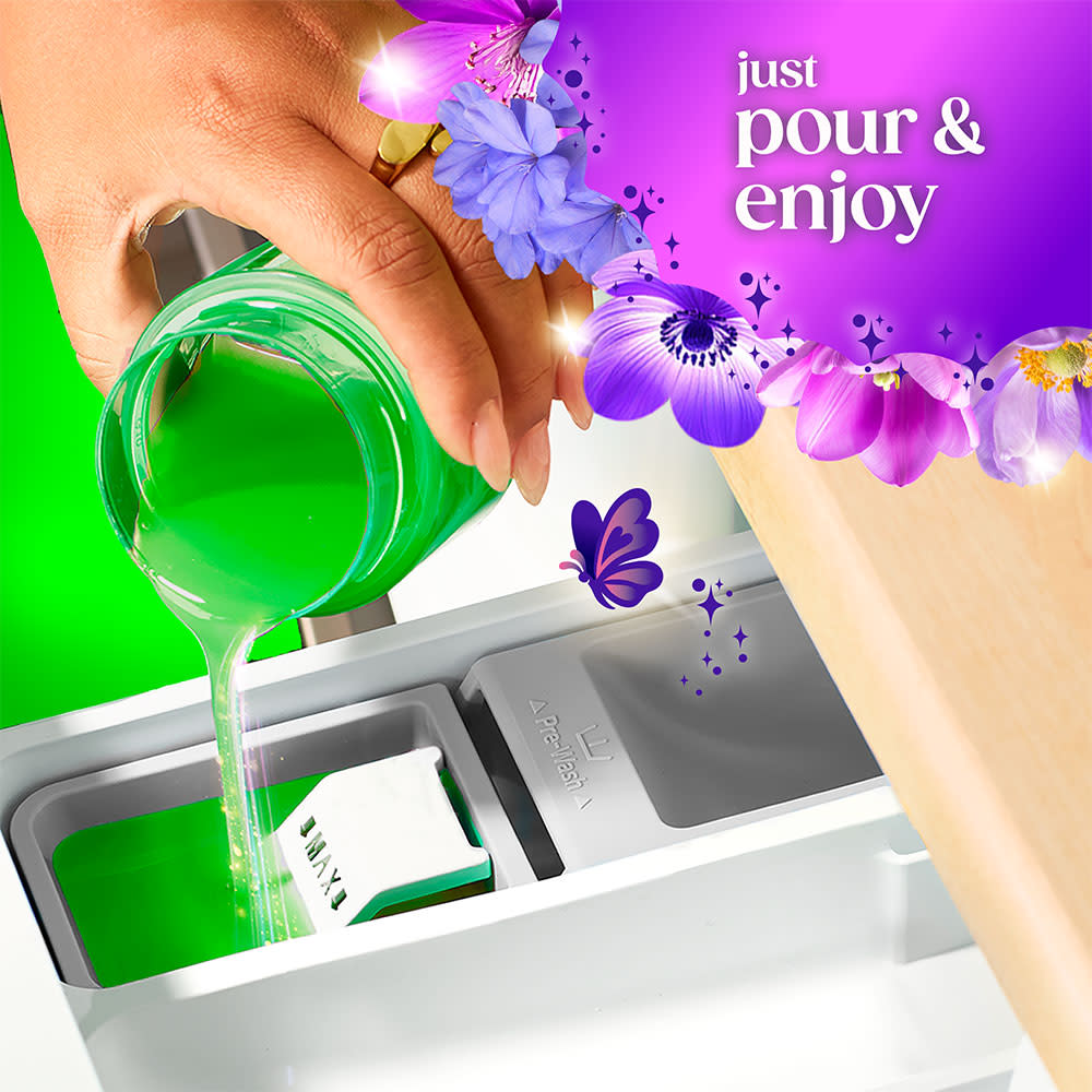 Gain Moonlight Breeze Liquid Laundry Detergent