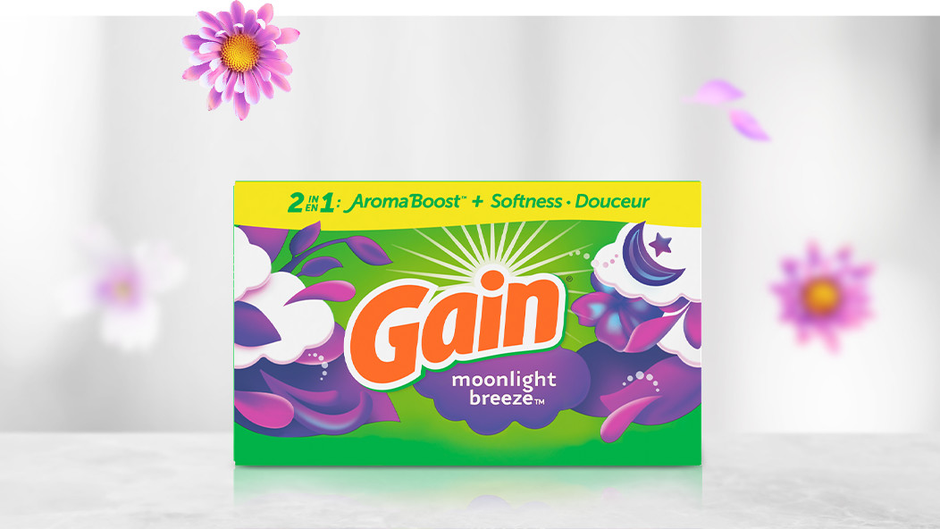 Packaging with Gain Moonlight Breeze fabric softener sheets