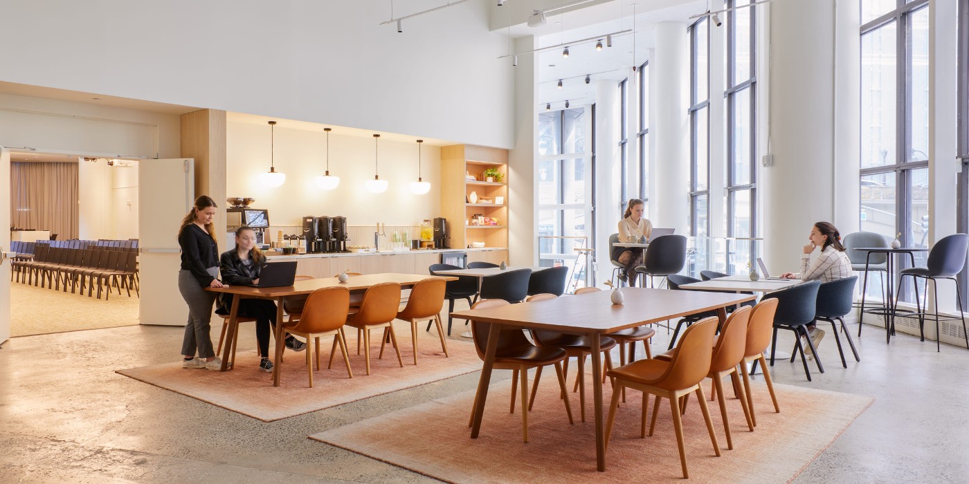 101 Park Ave | Chrysler Forum Gallery