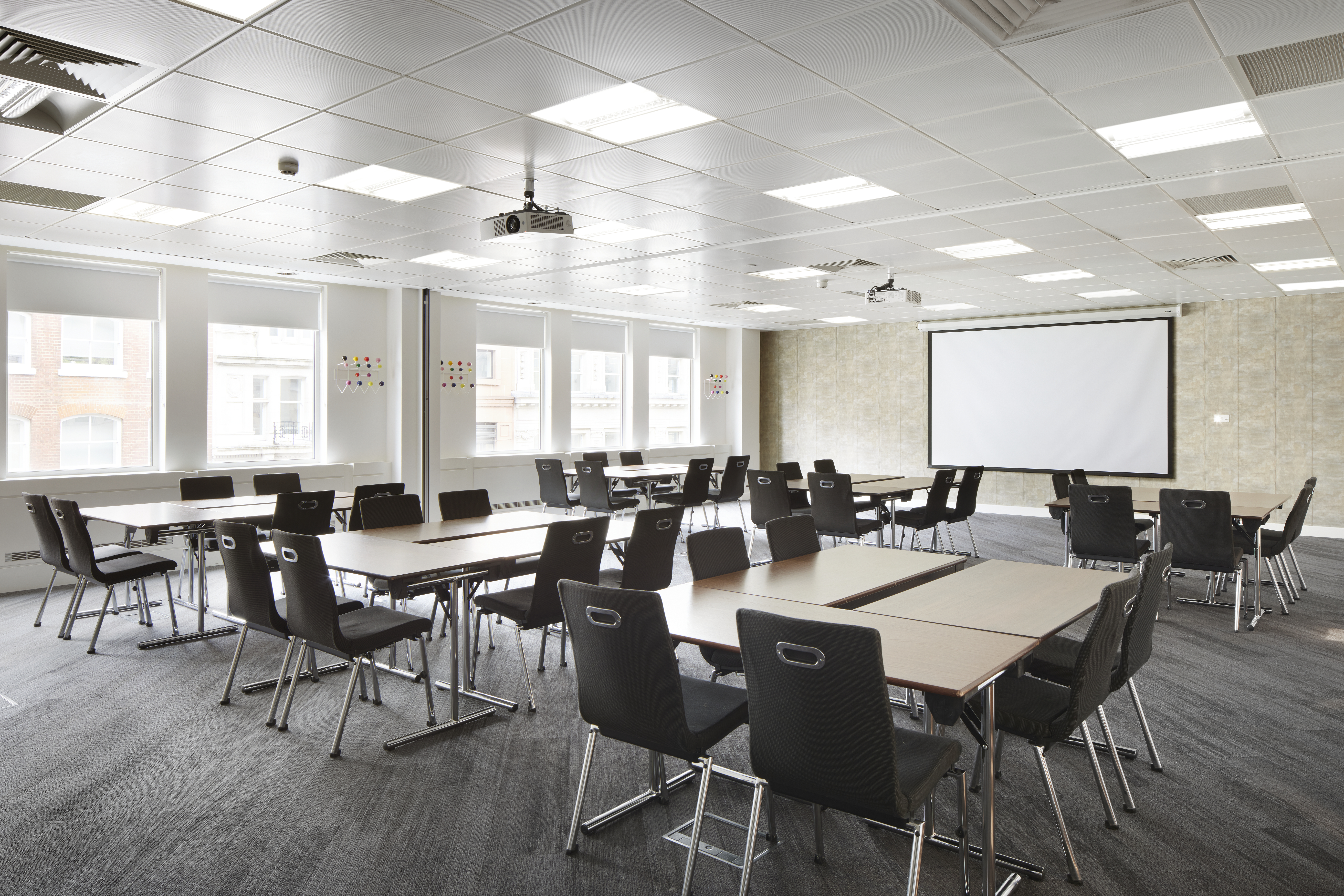 Claim Meeting Room at etc.venues Monument