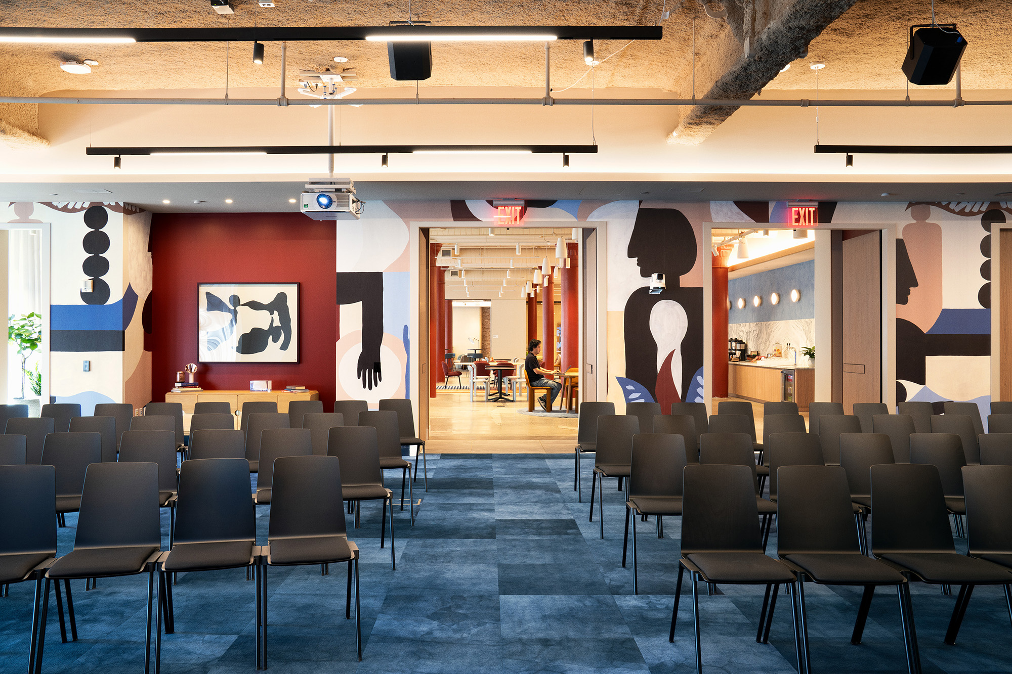 Convene 555 Broadway Rossi Forum is a new favorite in SoHo for event planners seeking my stylish corporate meeting space