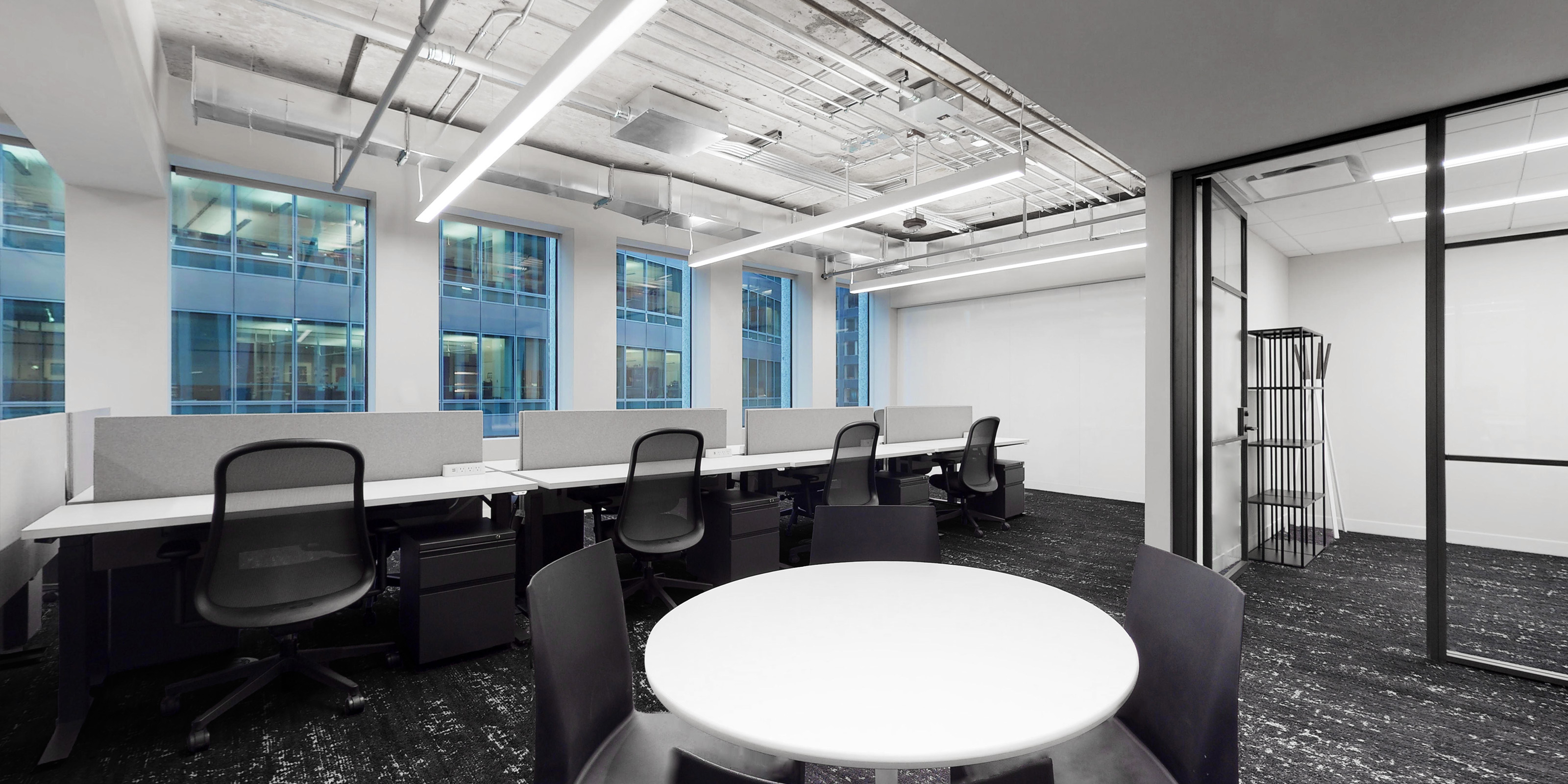 311 West Monroe Street Worksuite 402
