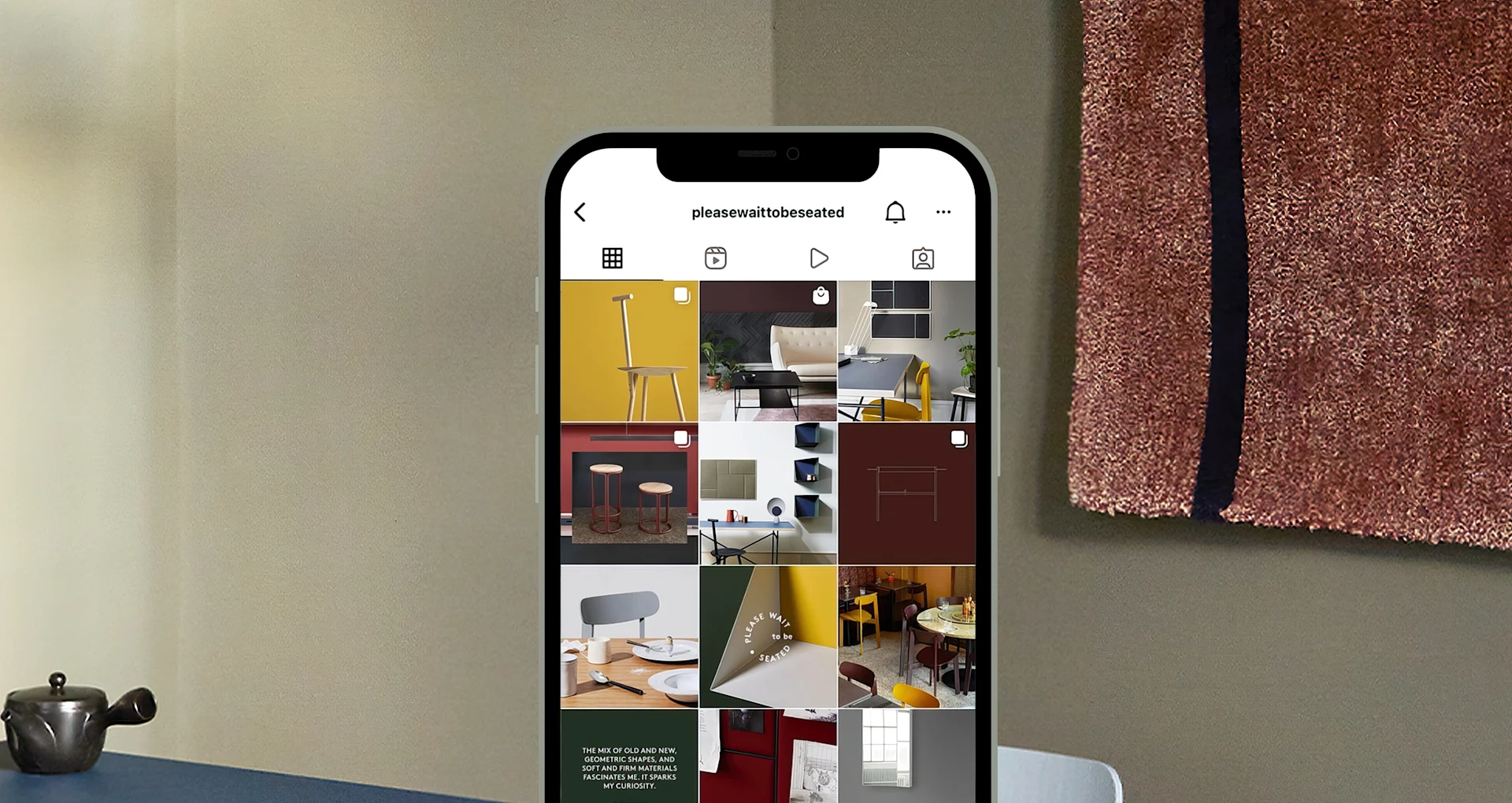 SoMe BLOCK Please Wait to be Seated